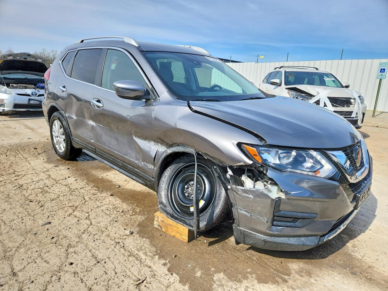 2019 NISSAN ROGUE SV photo 10