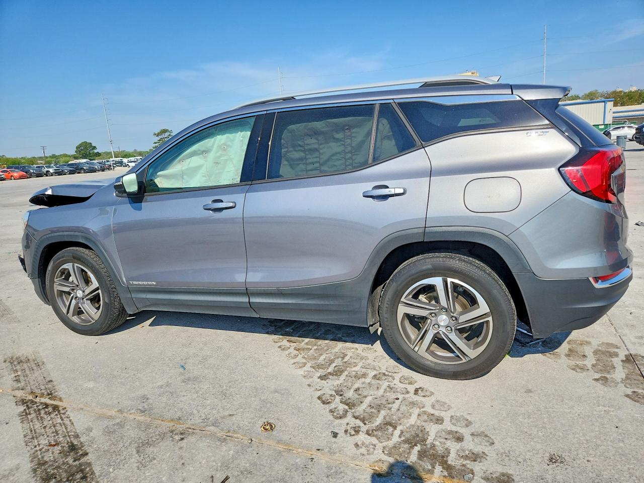 2020 GMC TERRAIN SLT photo 3