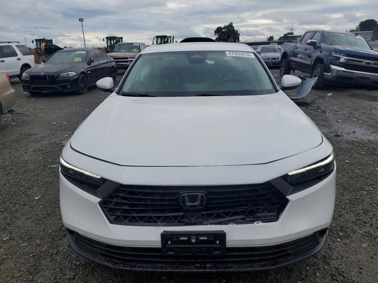 2025 HONDA ACCORD LX photo 5