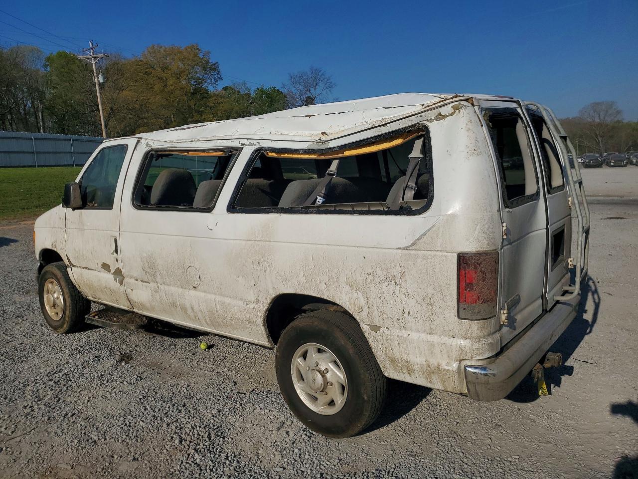 2006 FORD ECONOLINE E350 SUPER DUTY WAGON photo 2