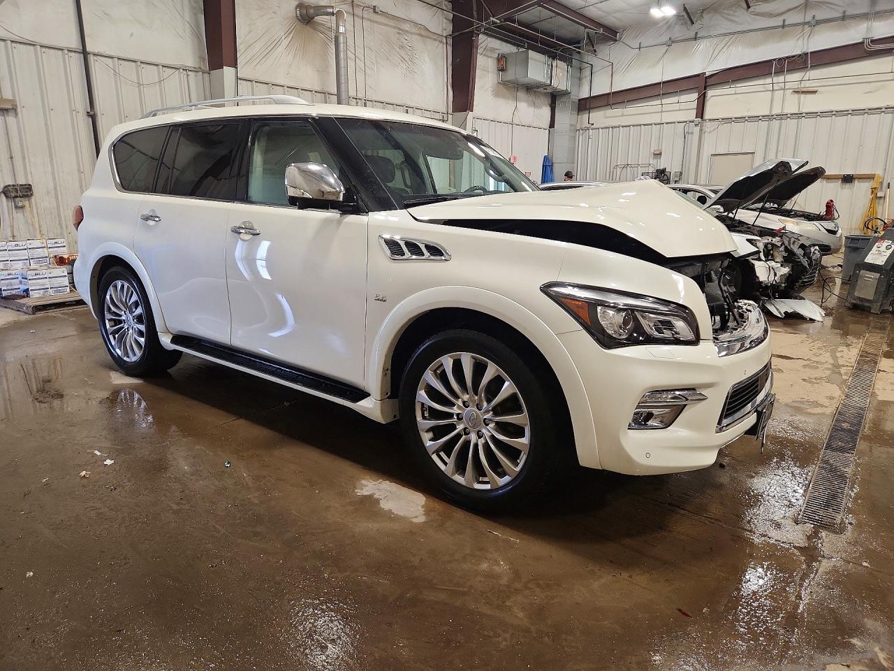 2017 INFINITI QX80 BASE photo 7