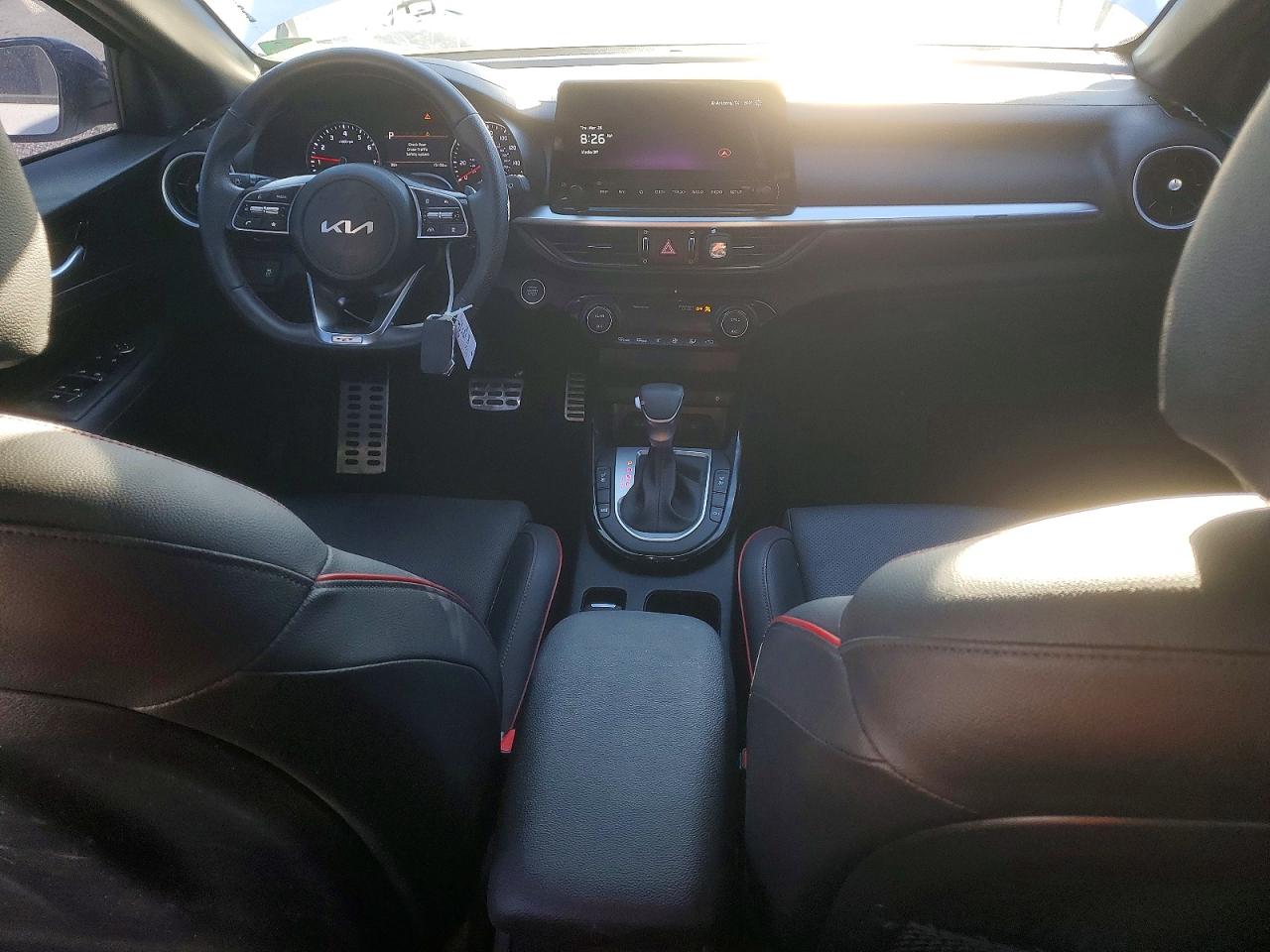 2024 KIA FORTE GT photo 8