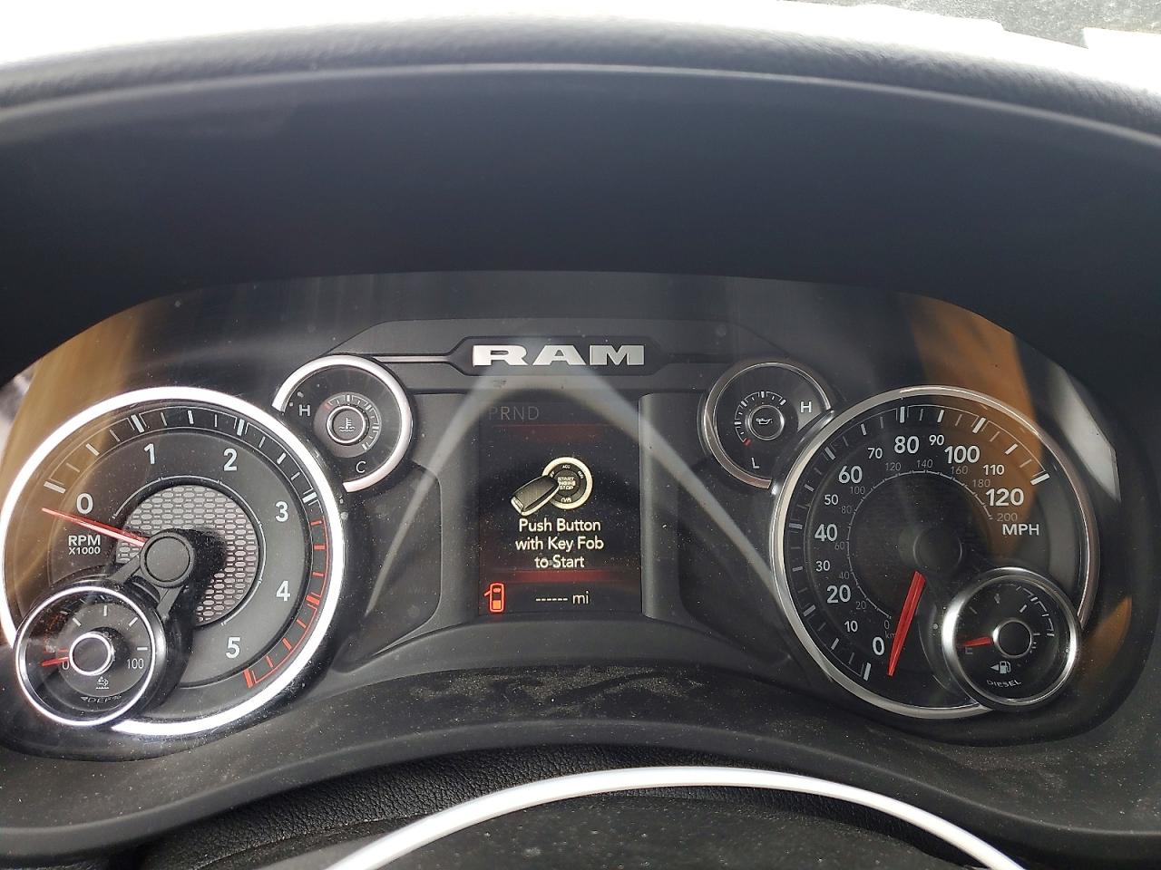 2021 RAM 3500 TRADESMAN photo 17