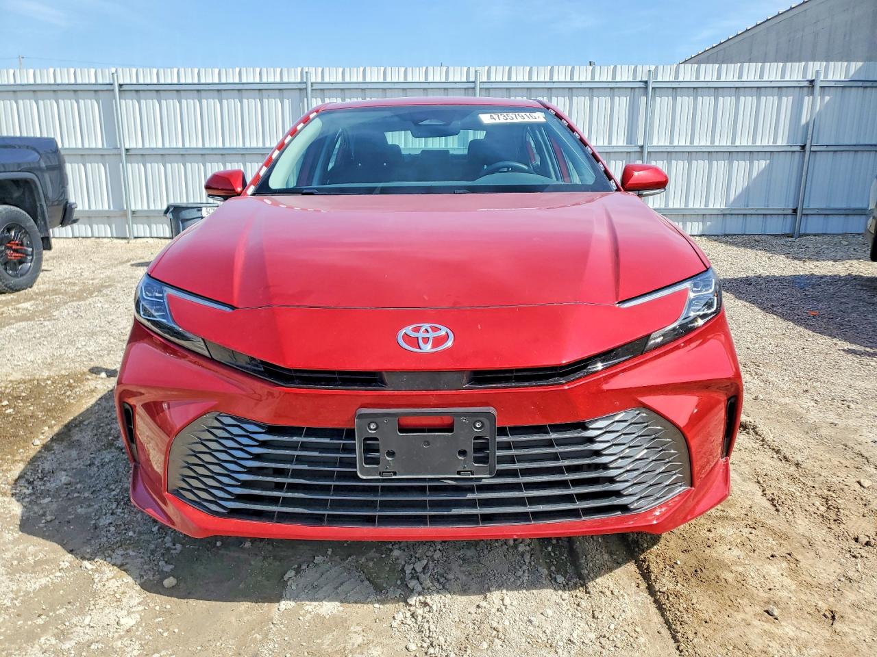 2025 TOYOTA CAMRY XLE photo 9