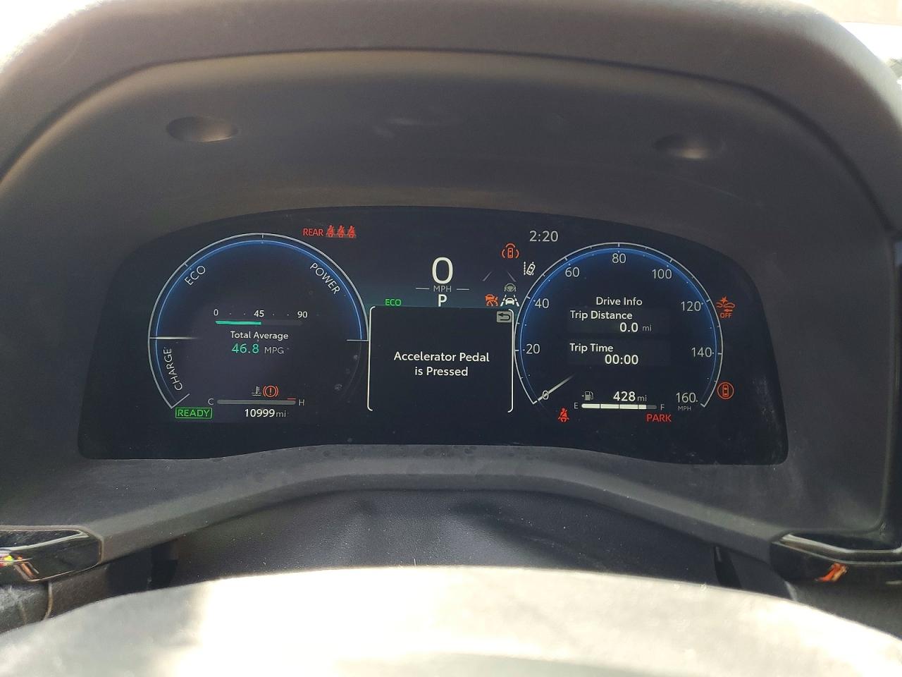 2025 TOYOTA CAMRY XLE photo 17
