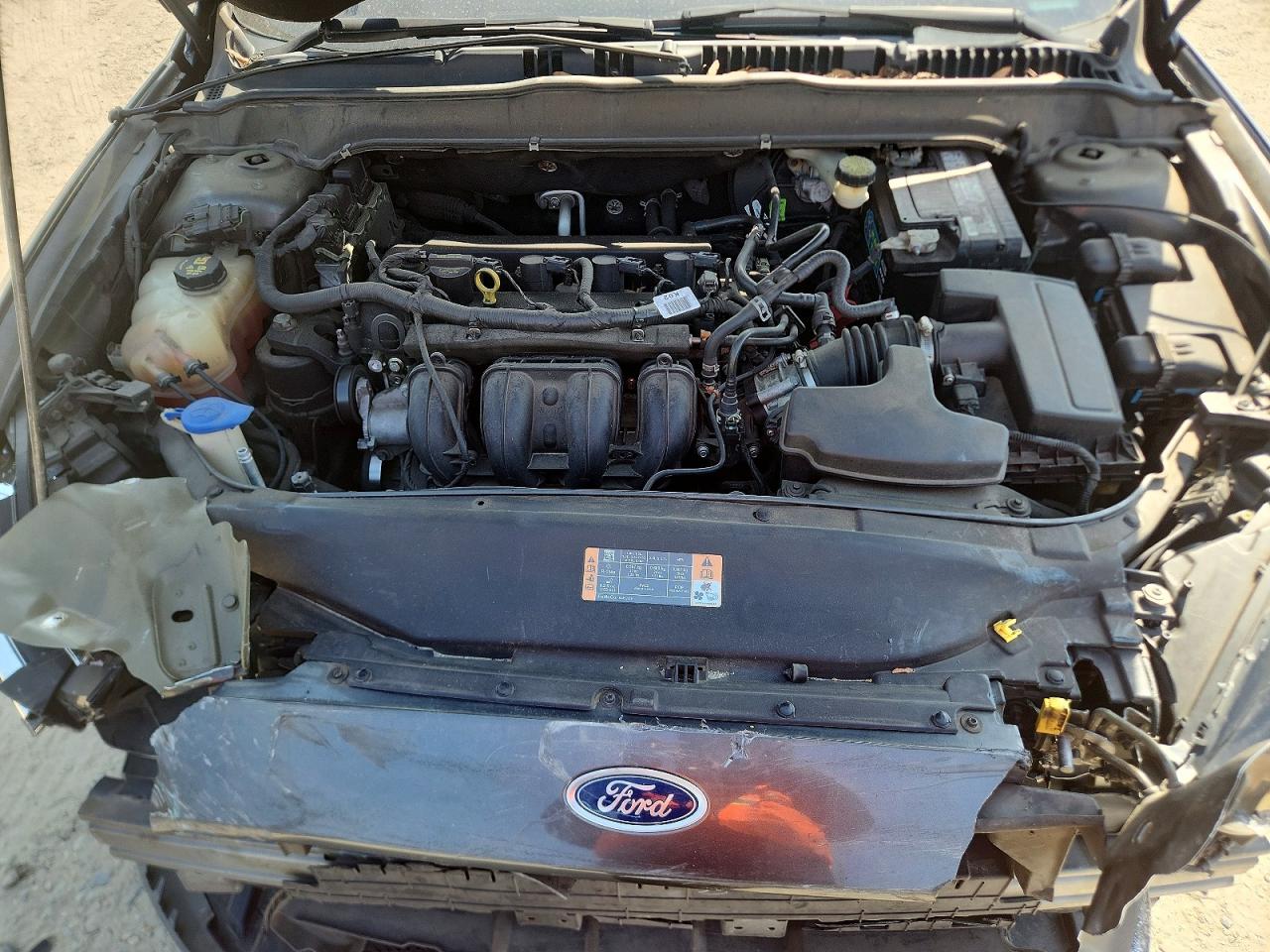 2015 FORD FUSION SE photo 31