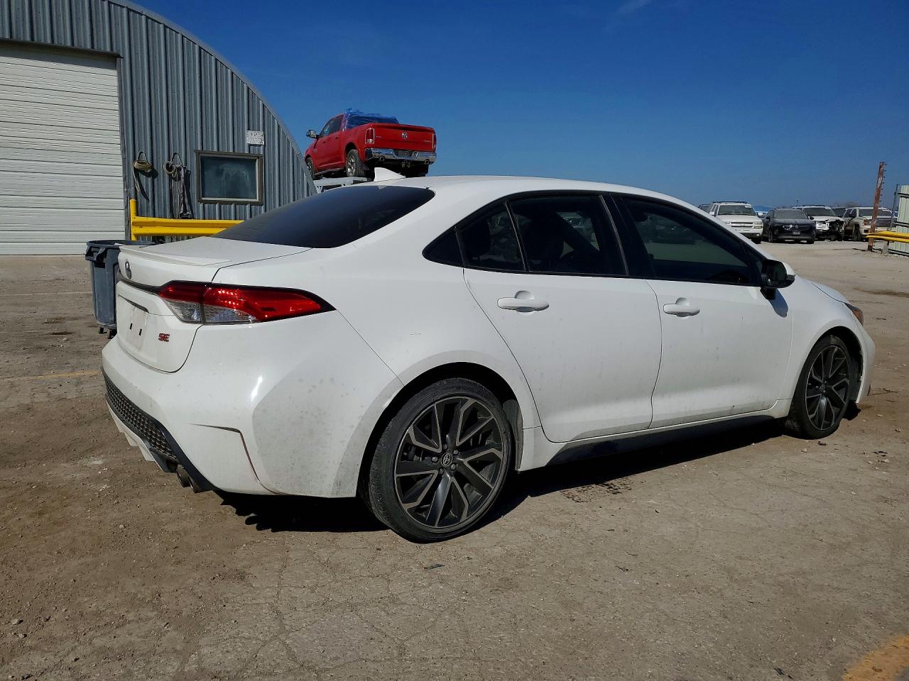 2022 TOYOTA COROLLA SE photo 5