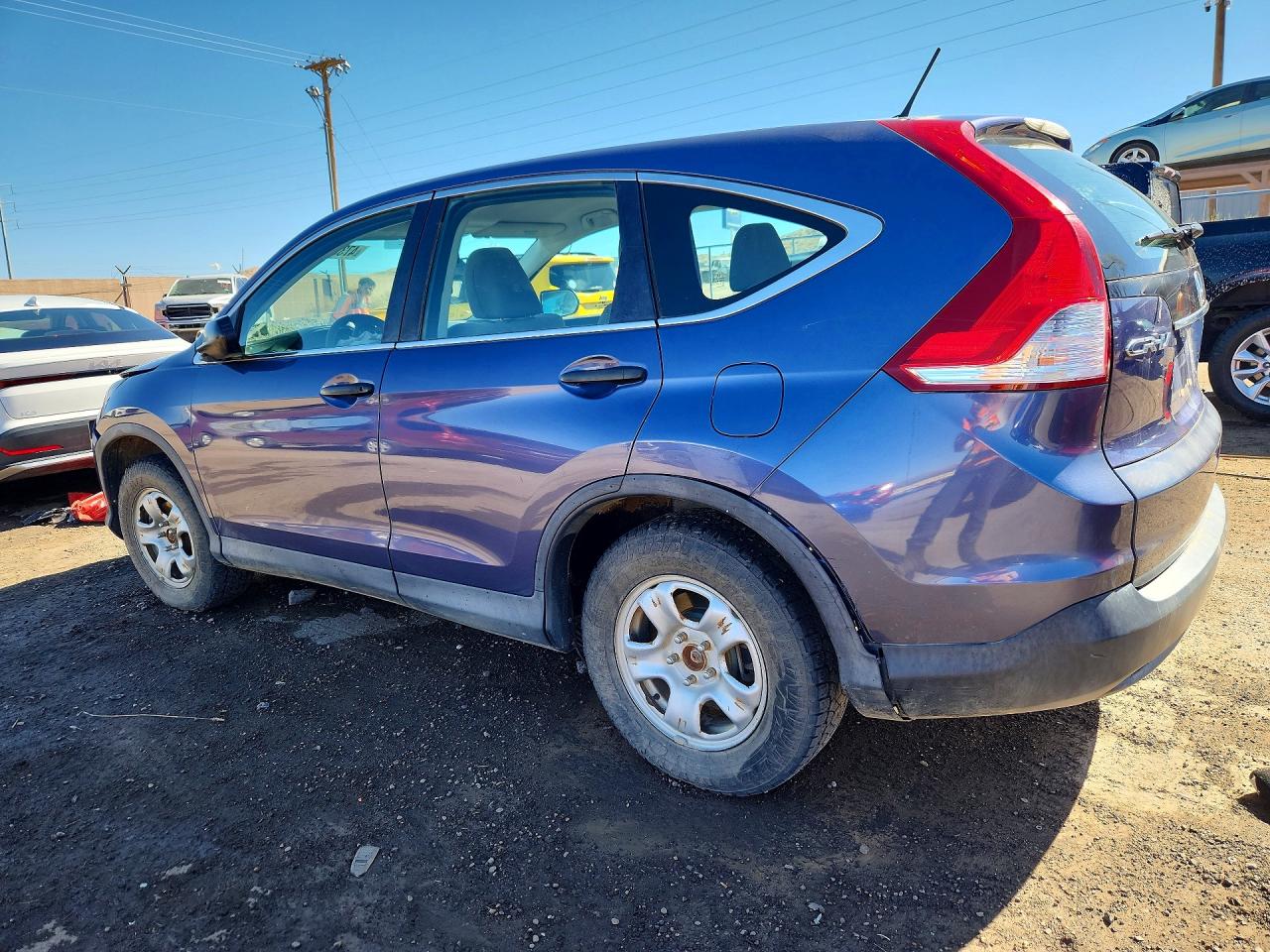 2014 HONDA CR-V LX photo 2