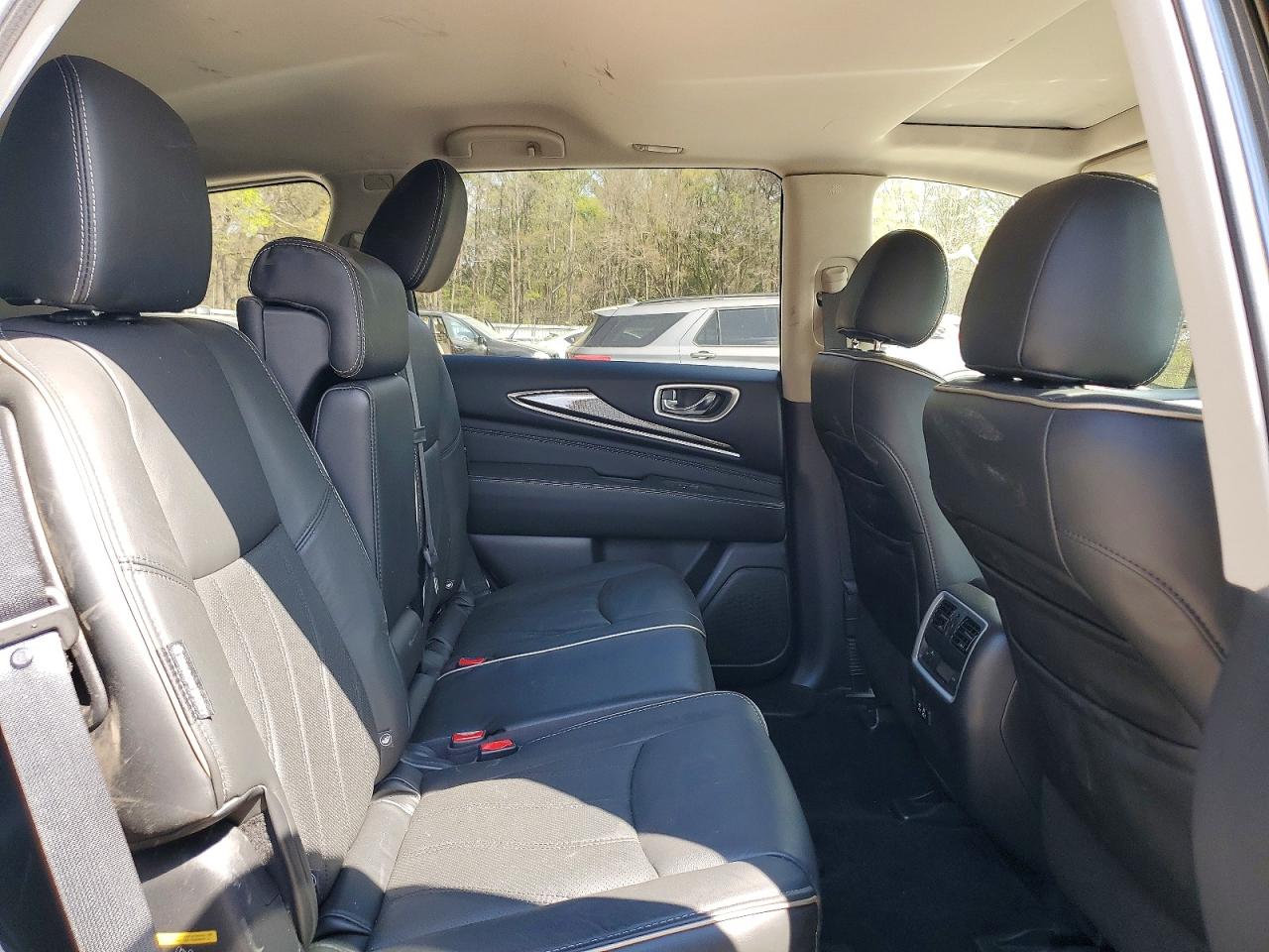 2020 INFINITI QX60 LUXE photo 21