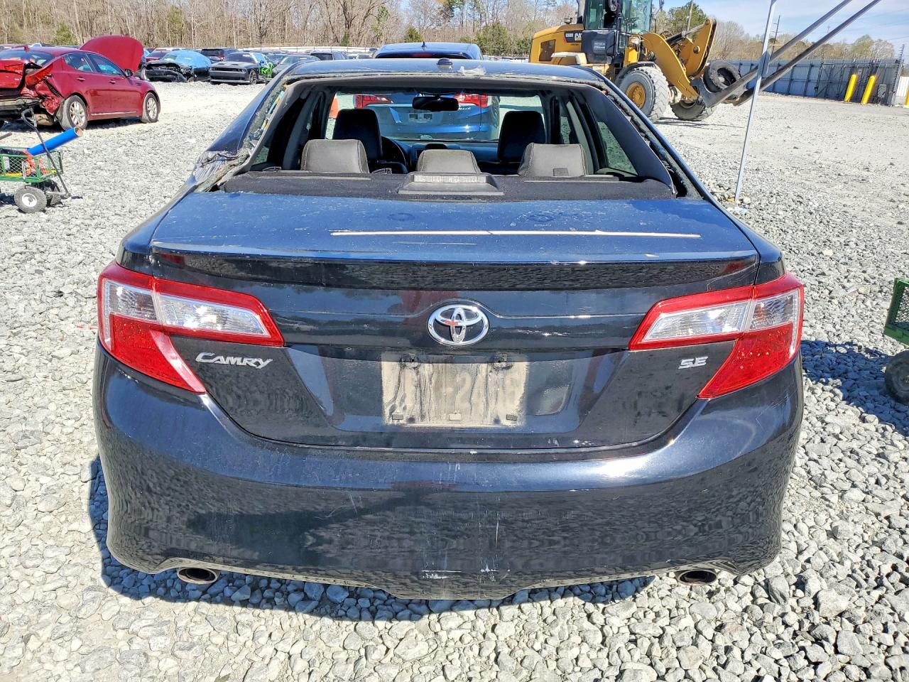 2012 TOYOTA CAMRY SE V6 photo 16