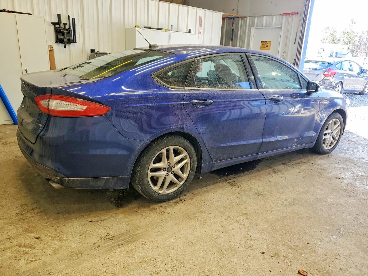 2013 FORD FUSION SE photo 3
