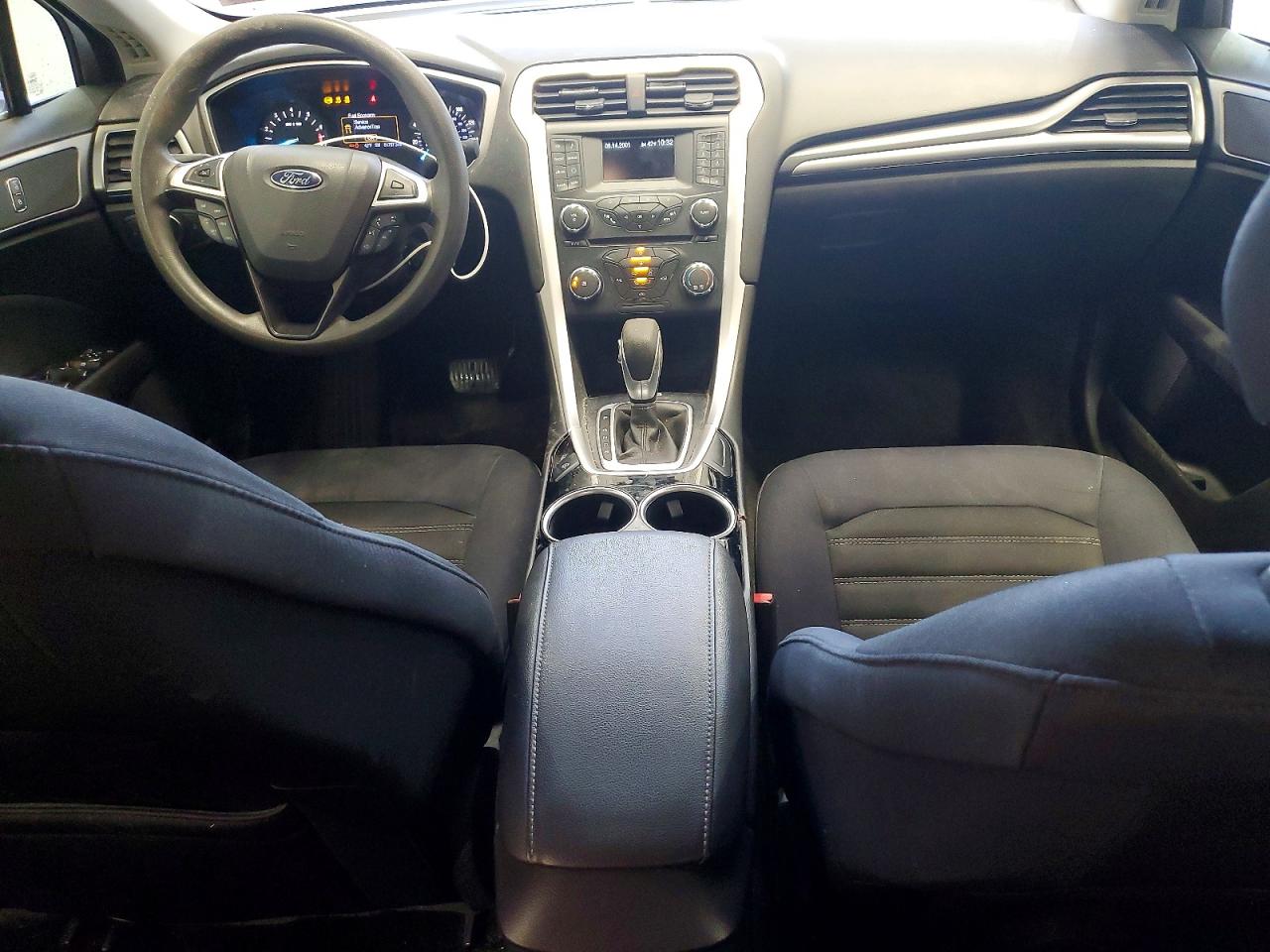 2013 FORD FUSION SE photo 8