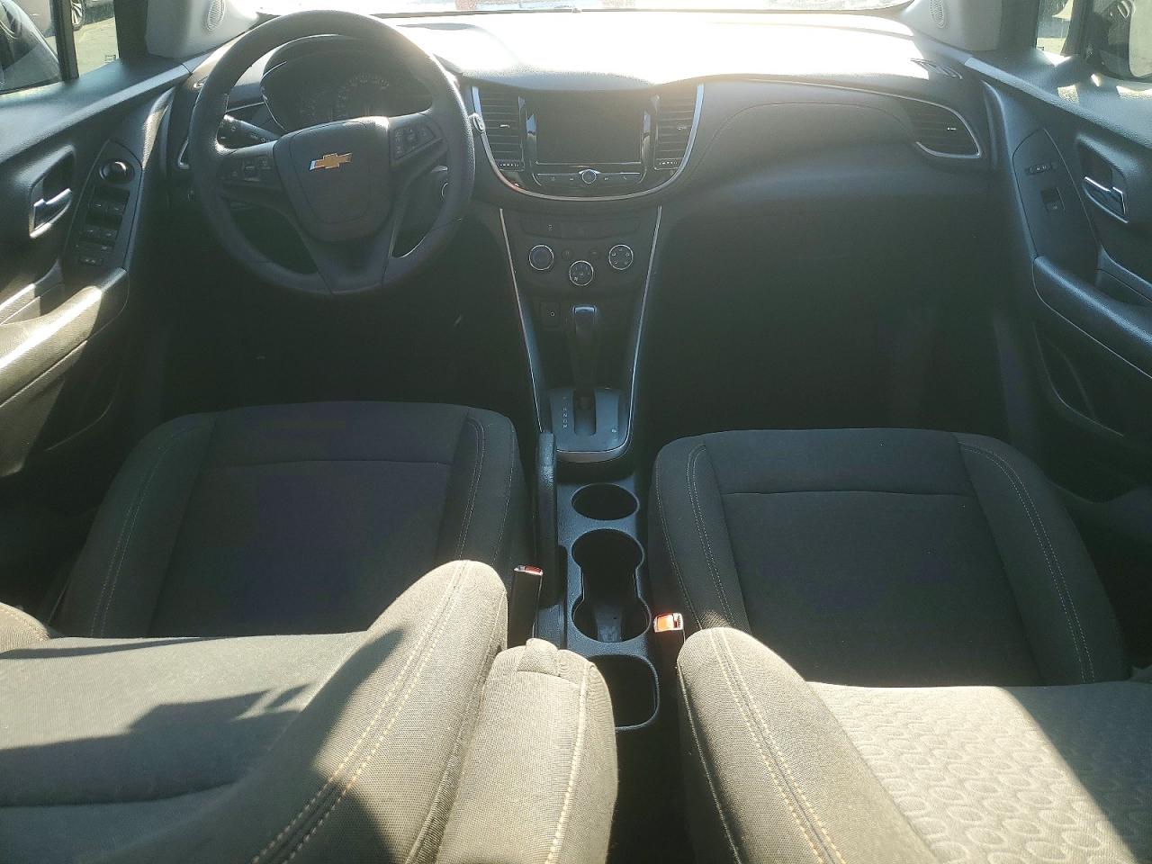 2022 CHEVROLET TRAX LS photo 15