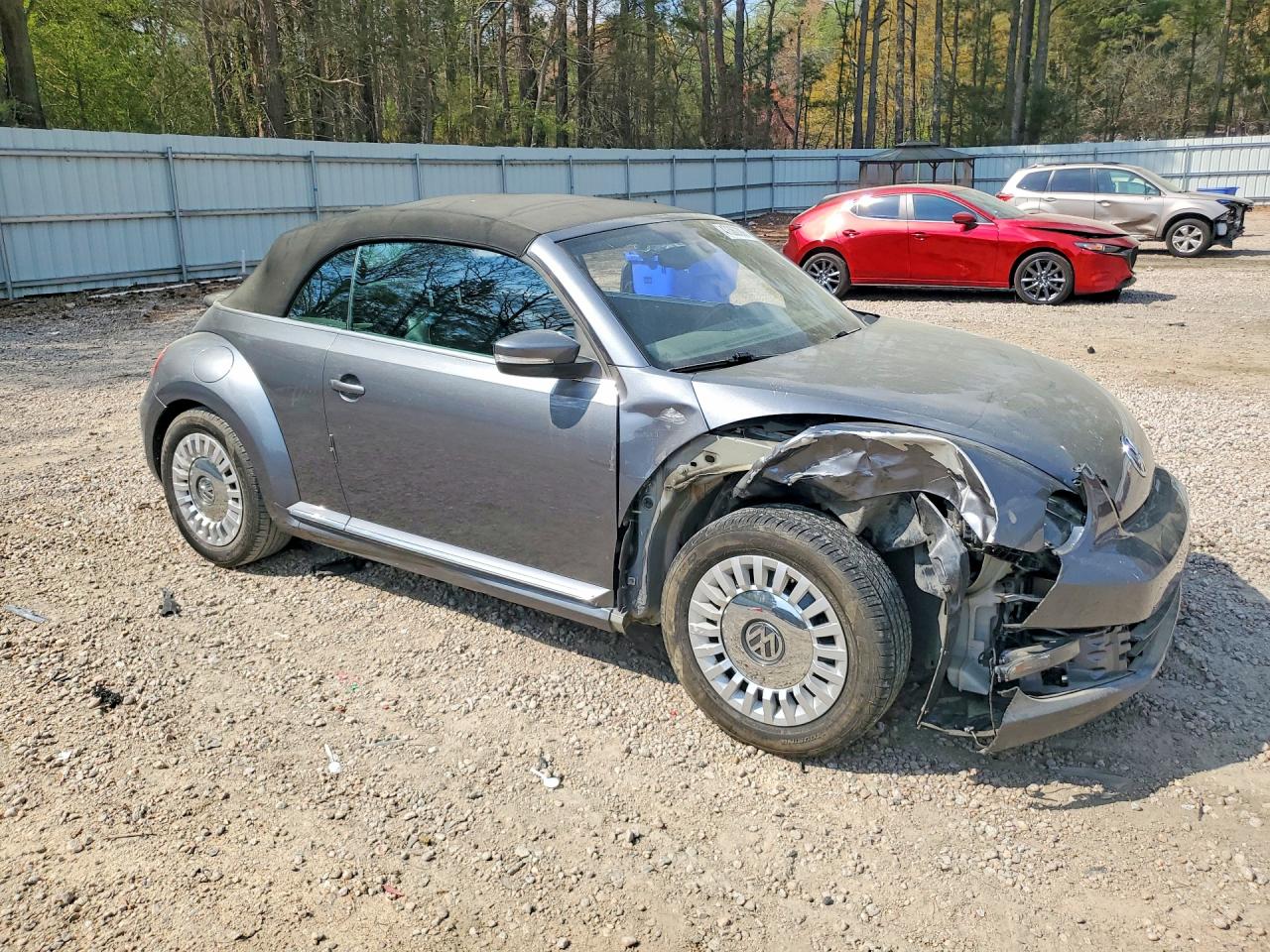2016 VOLKSWAGEN BEETLE S photo 7