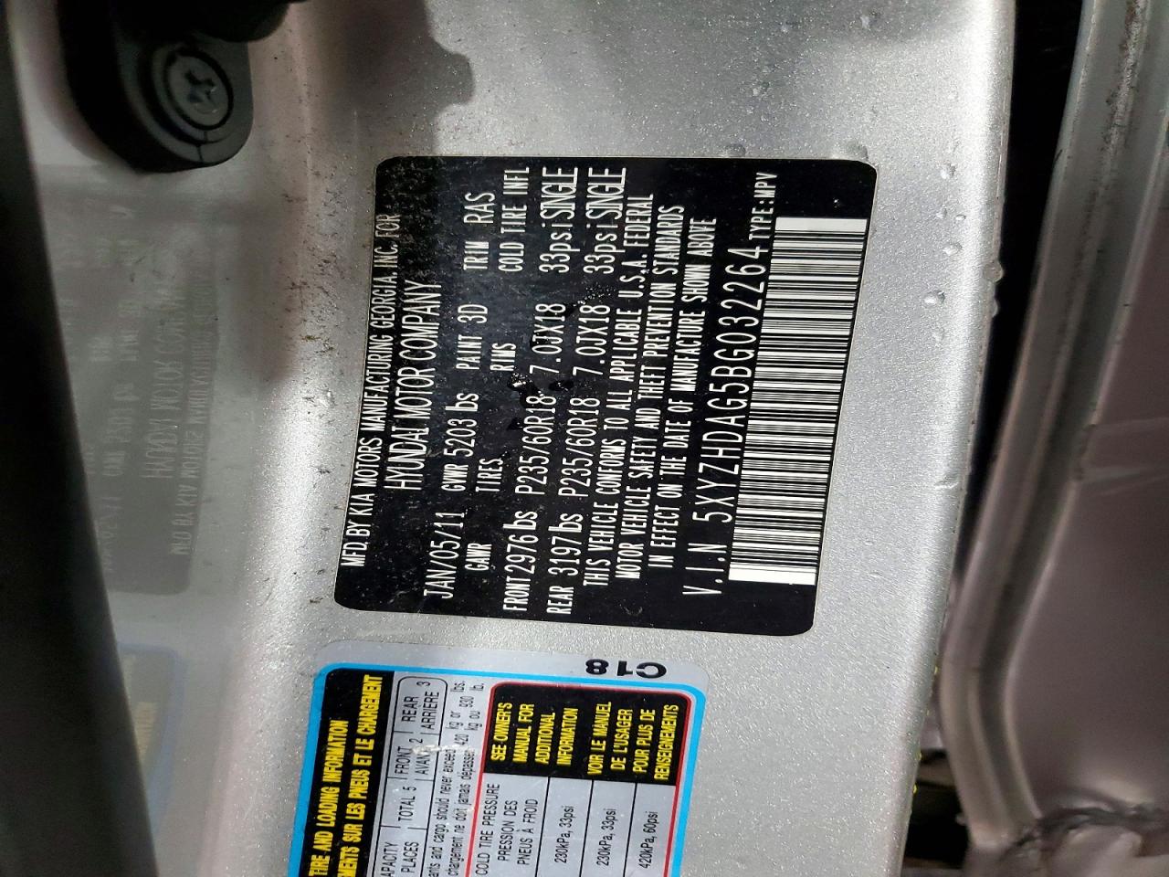 2011 HYUNDAI SANTA FE SE photo 37