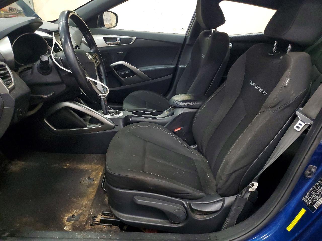 2017 HYUNDAI VELOSTER VALUE EDITION photo 19