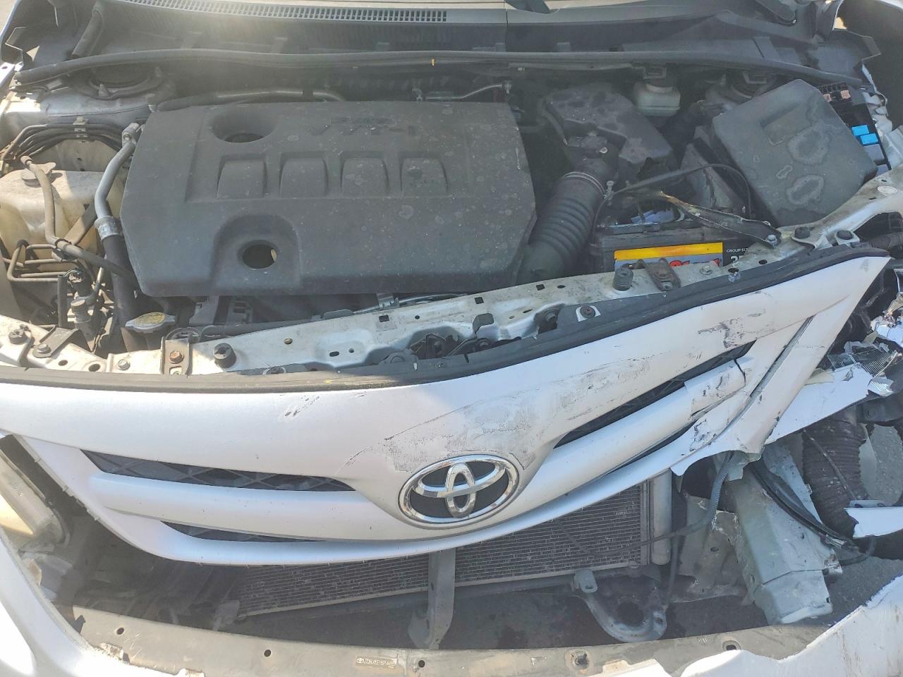 2011 TOYOTA COROLLA LE photo 31