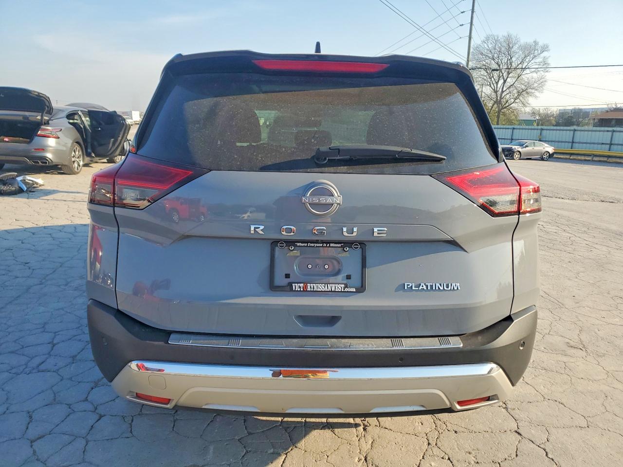 2023 NISSAN ROGUE PLATINUM photo 11