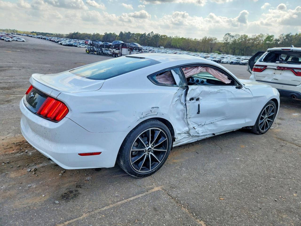 2016 FORD MUSTANG photo 3