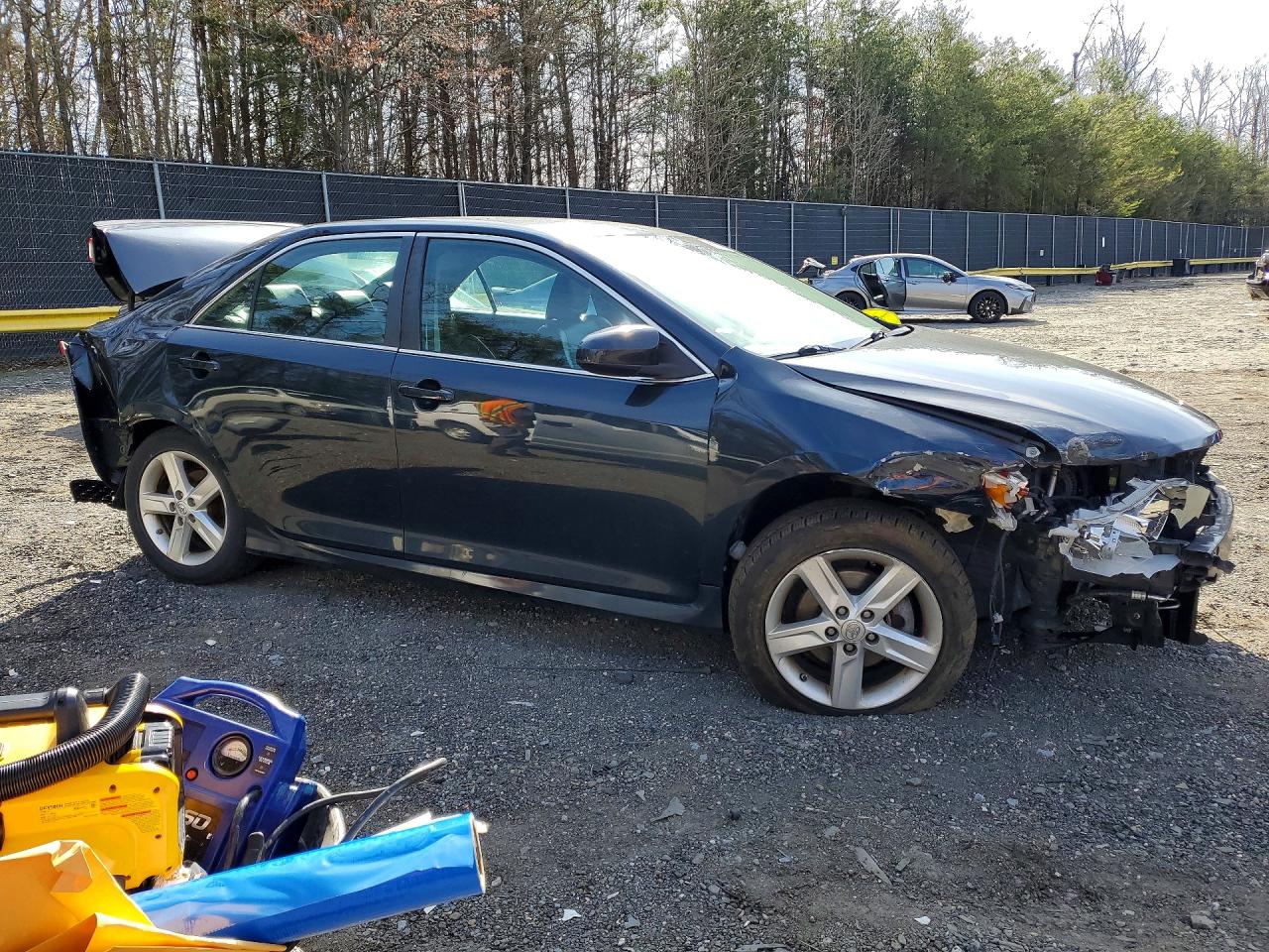 2014 TOYOTA CAMRY SE photo 7