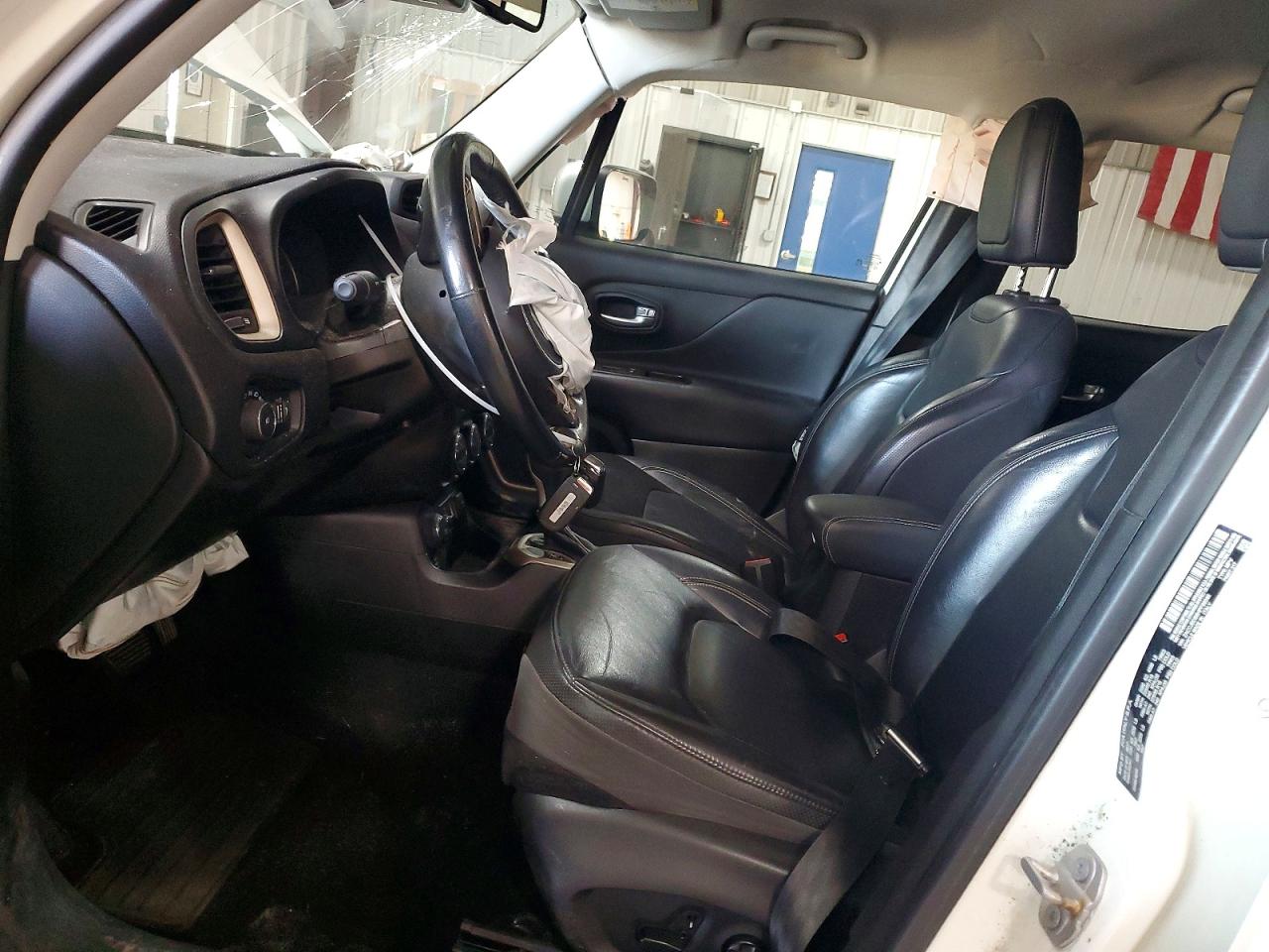 2017 JEEP RENEGADE LIMITED photo 13