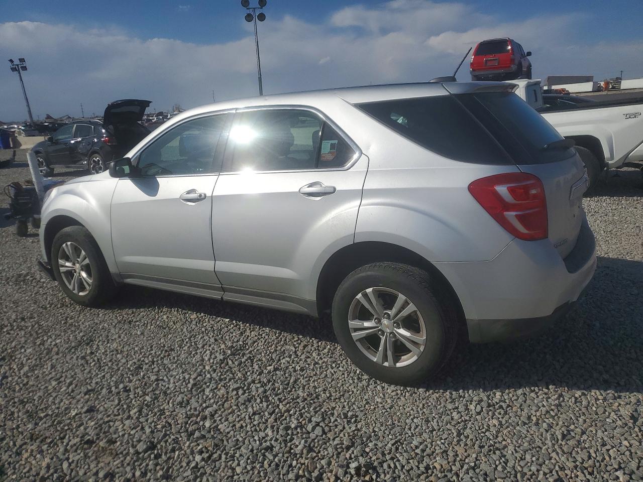 2017 CHEVROLET EQUINOX LS photo 2
