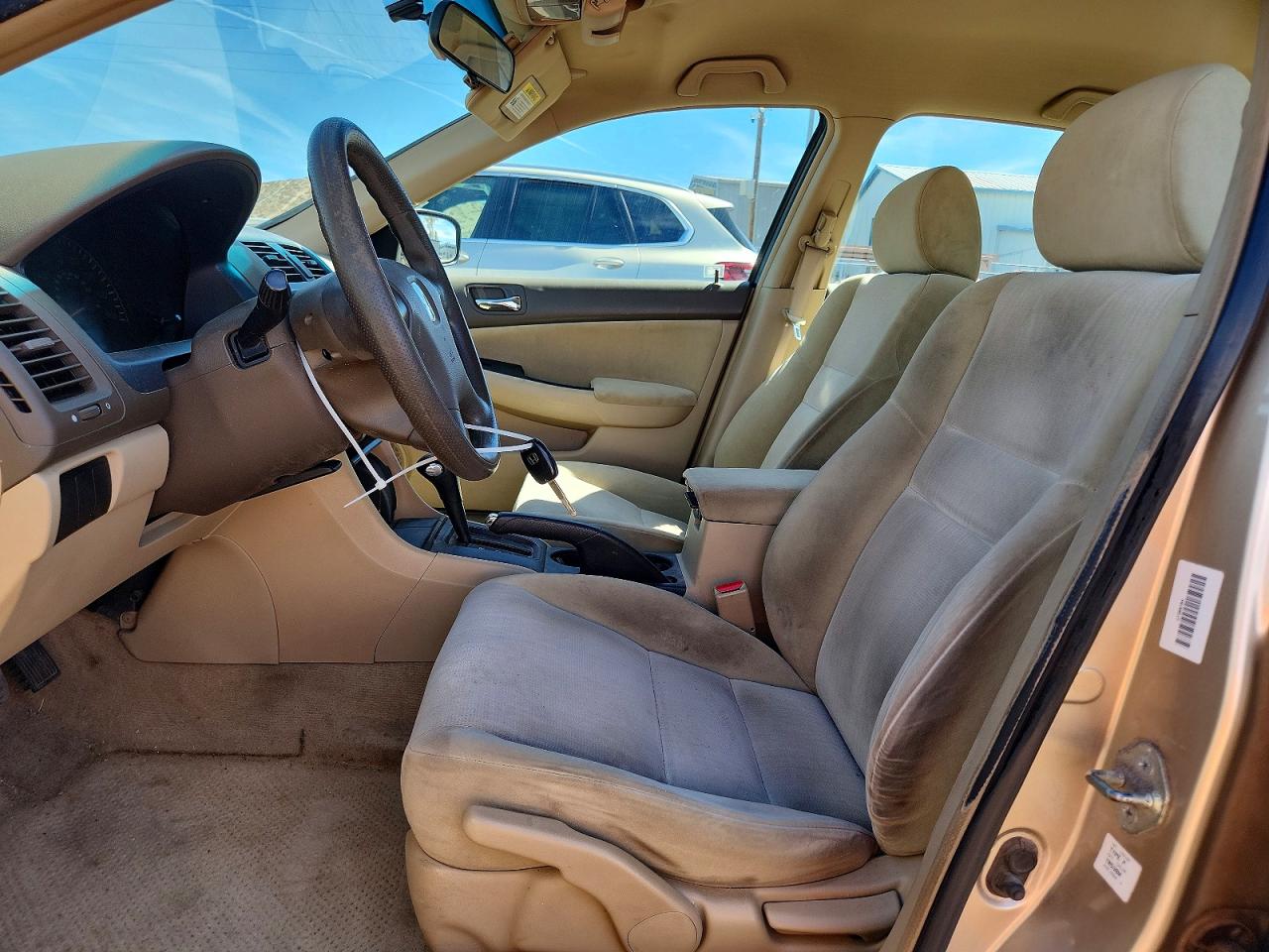 2004 HONDA ACCORD LX photo 7