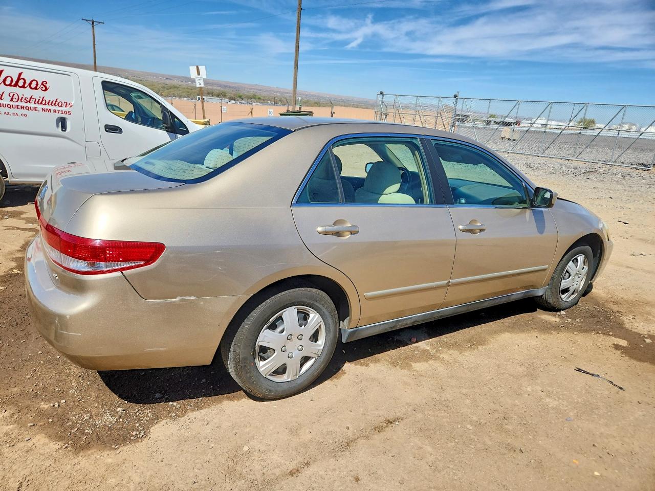 2004 HONDA ACCORD LX photo 3