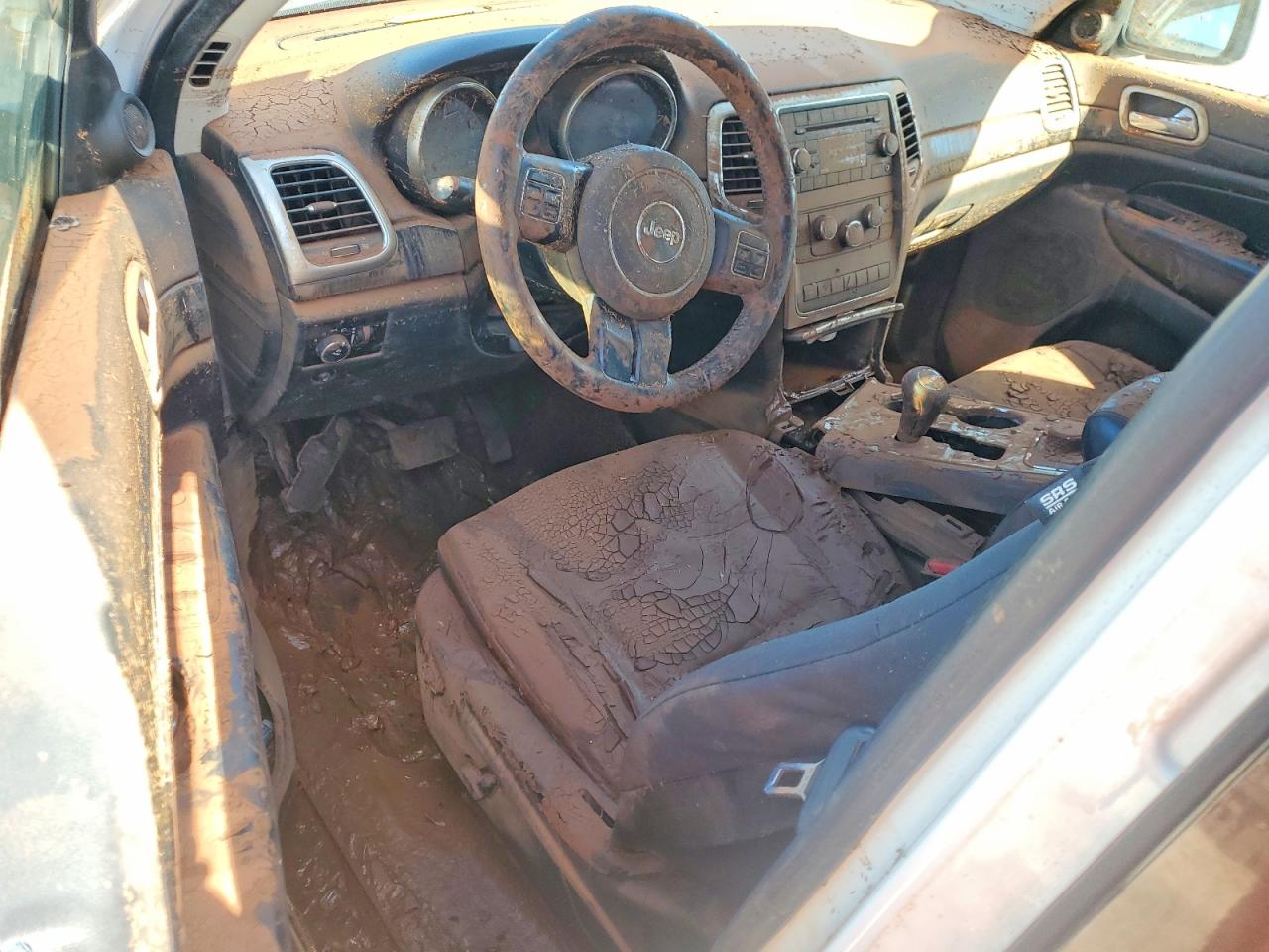 2012 JEEP GRAND CHEROKEE LAREDO photo 15