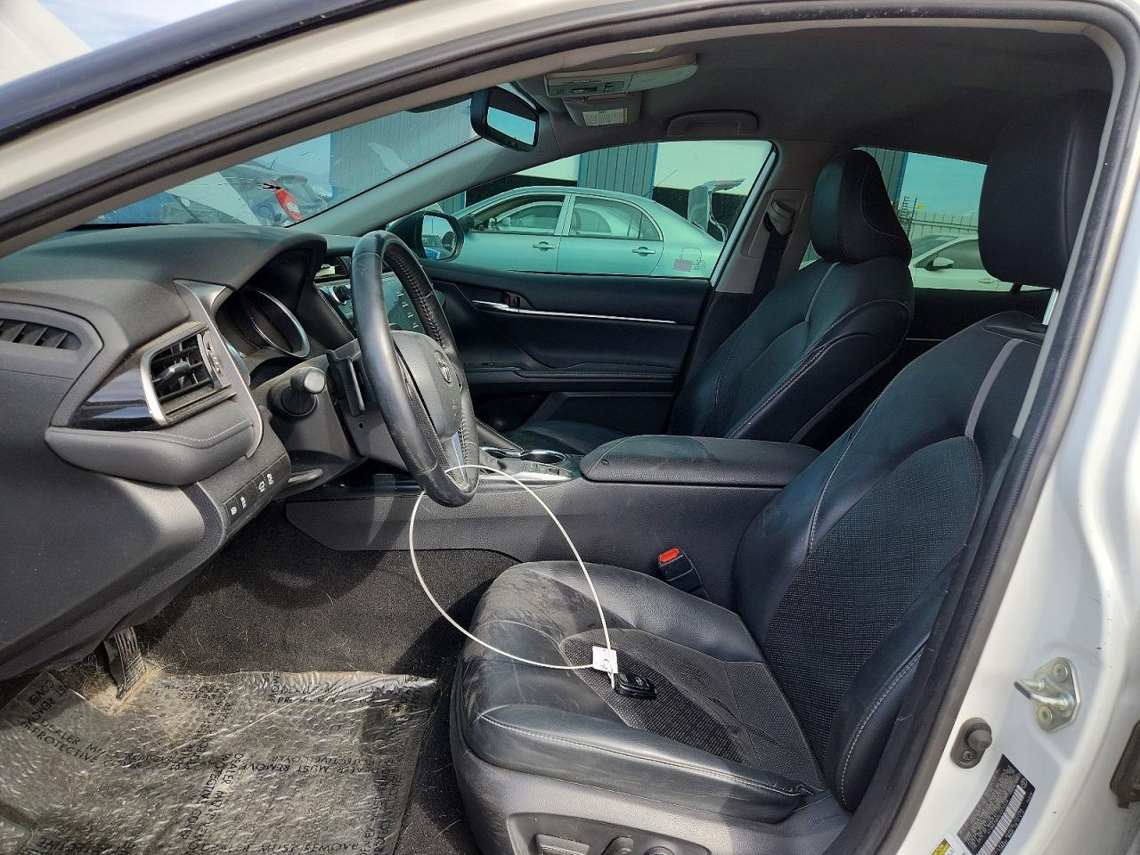 2020 TOYOTA CAMRY XSE photo 7