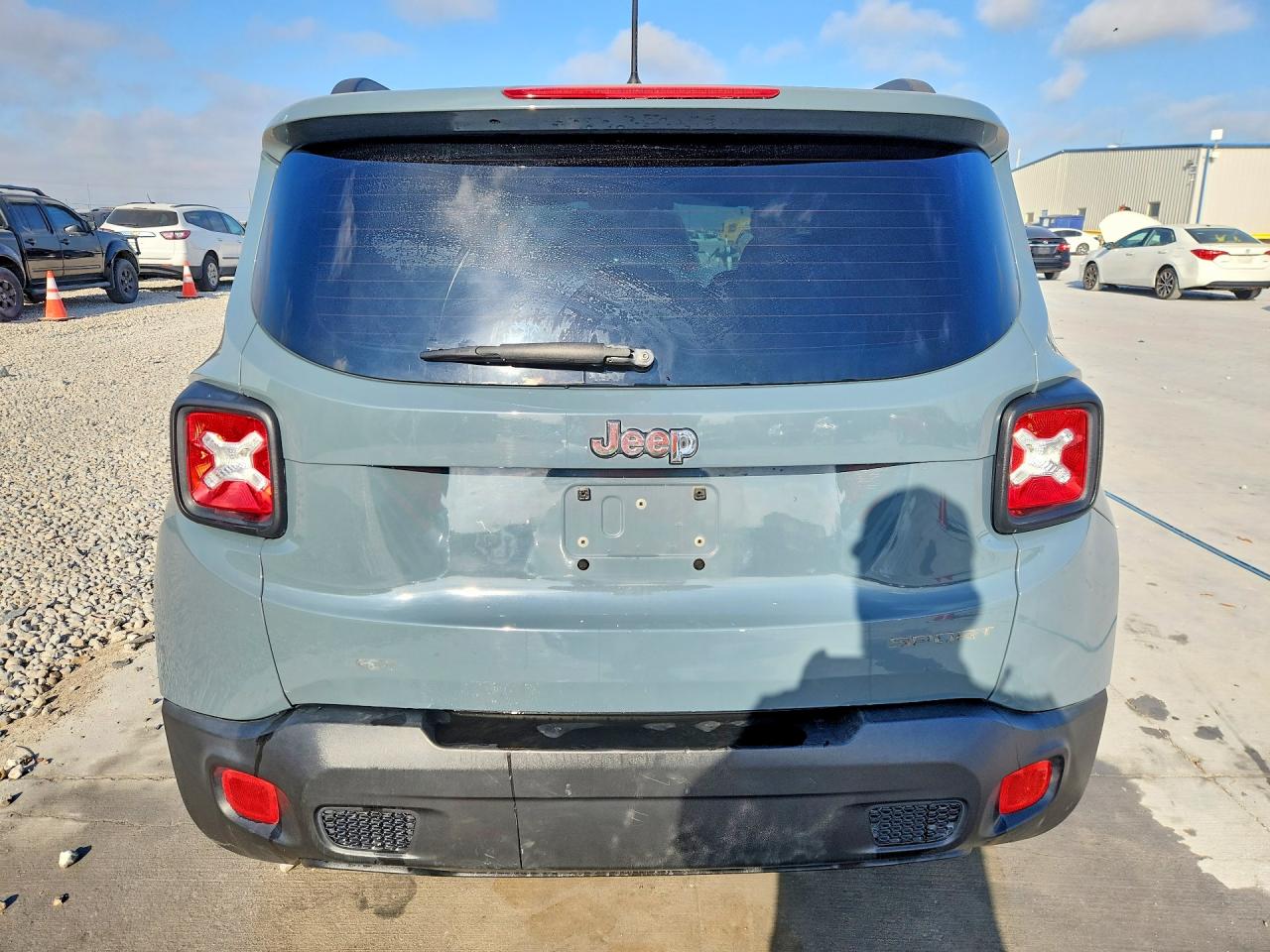2017 JEEP RENEGADE SPORT photo 16
