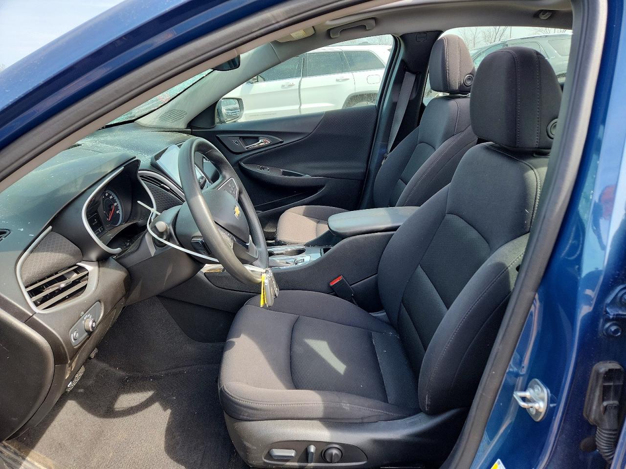 2024 CHEVROLET MALIBU LT photo 13