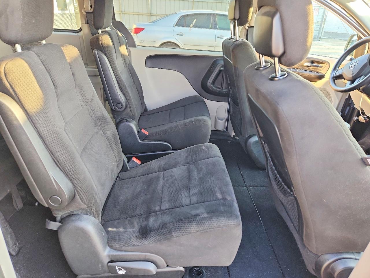 2012 DODGE GRAND CARAVAN SE photo 21