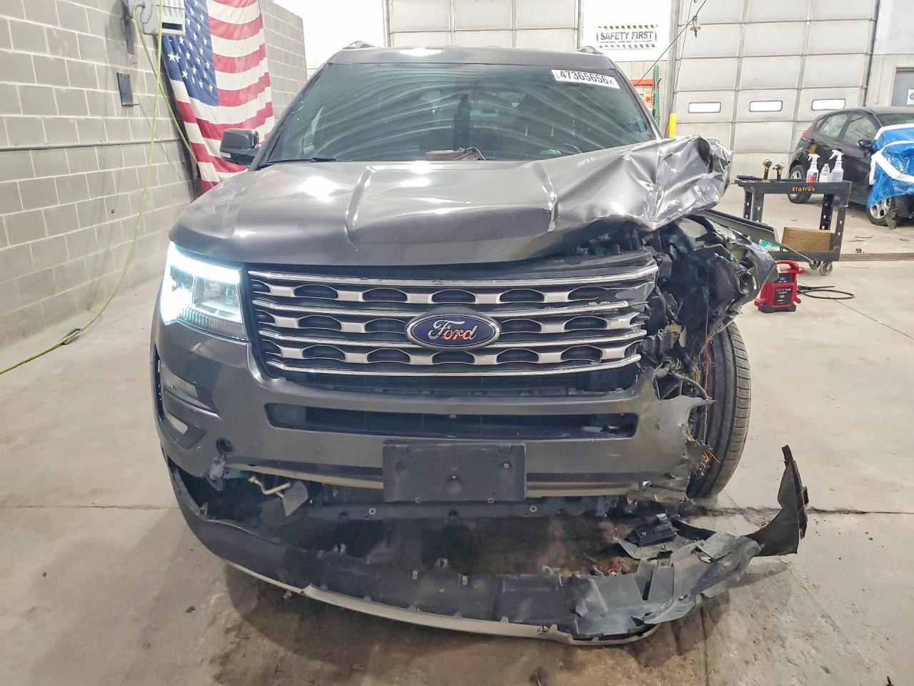 2016 FORD EXPLORER photo 13