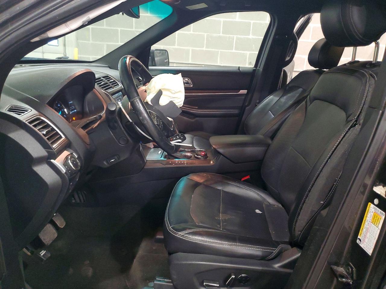 2016 FORD EXPLORER photo 19
