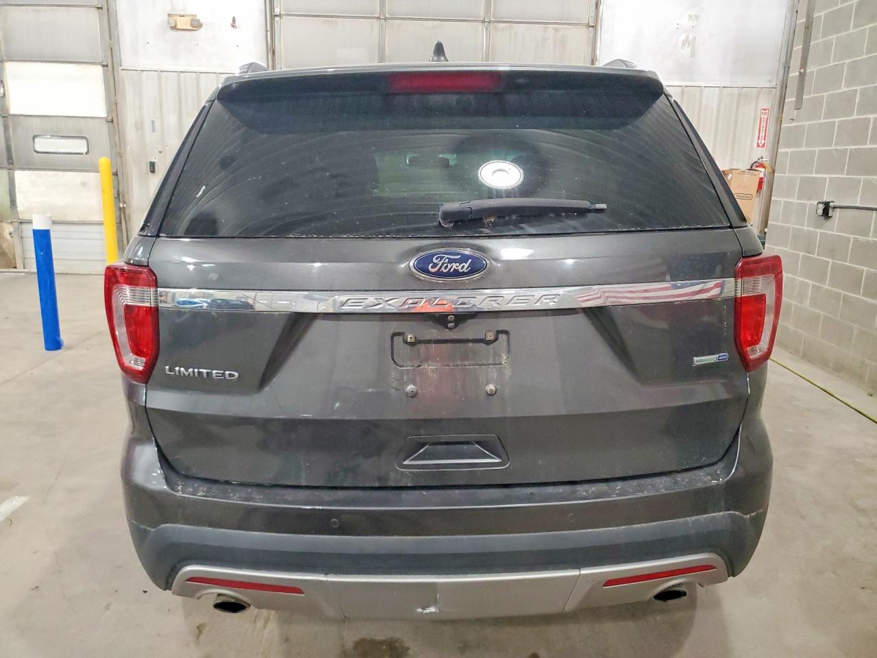 2016 FORD EXPLORER photo 16