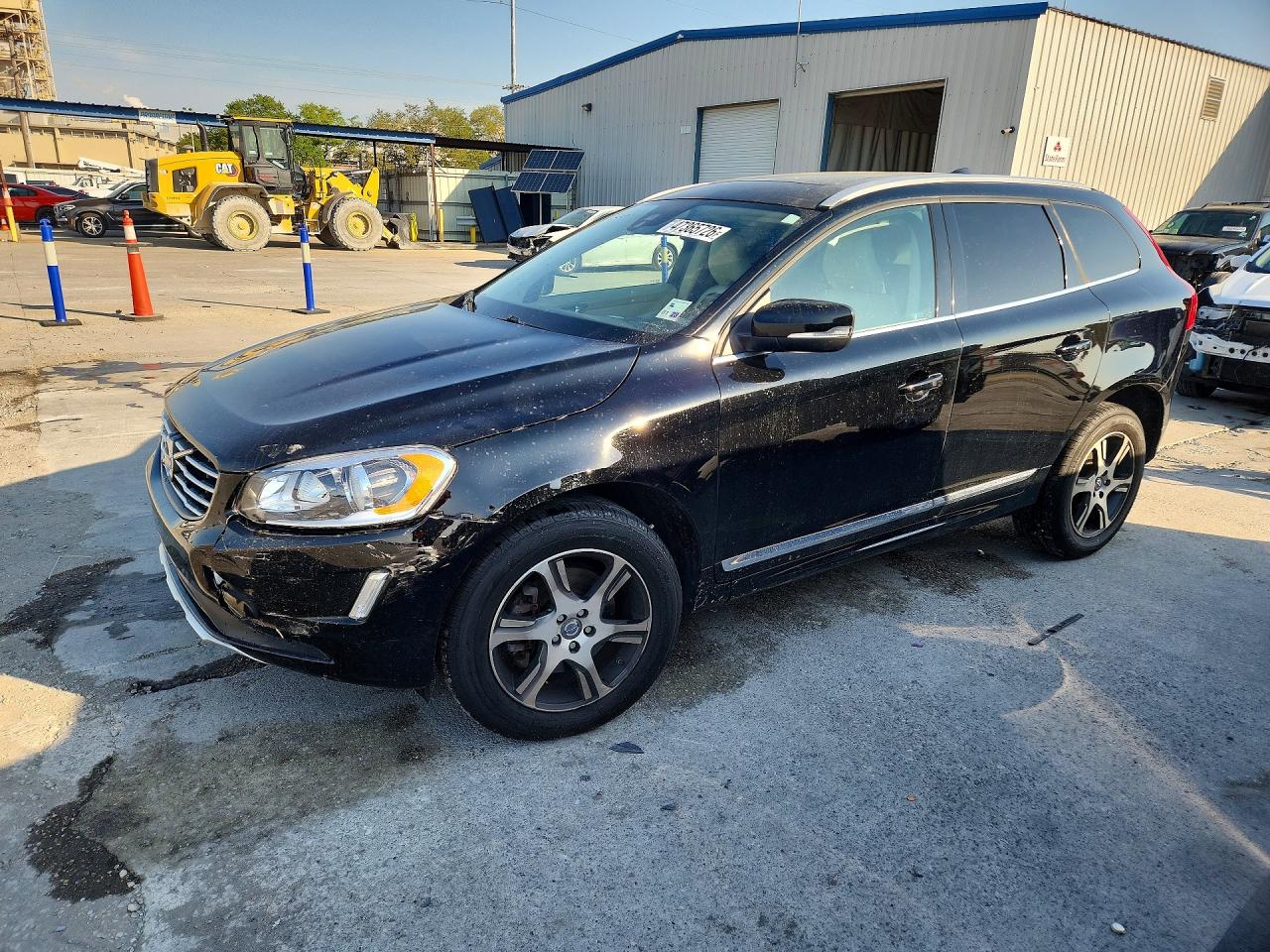 2015 VOLVO XC60