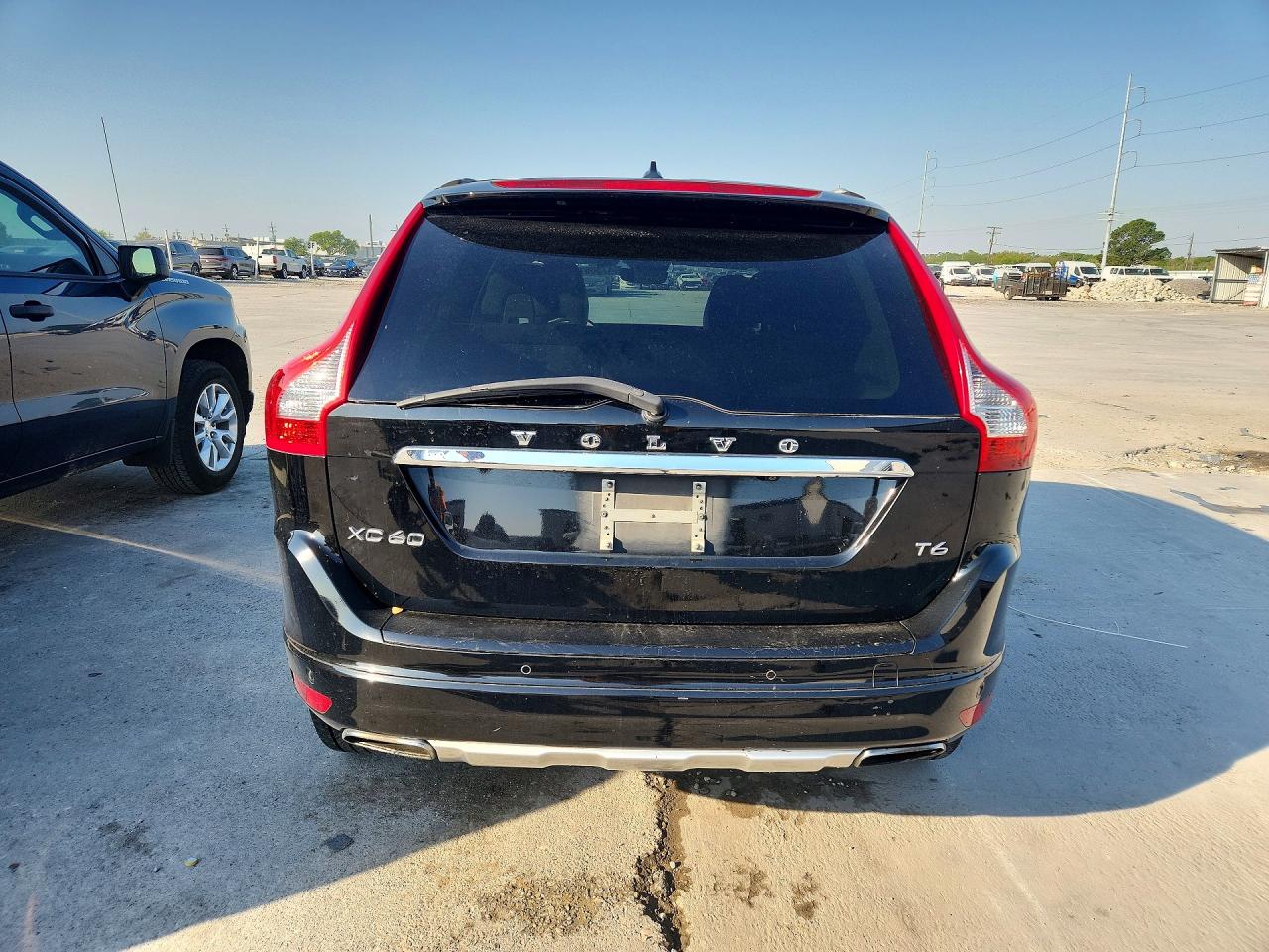 2015 VOLVO XC60 T6 PREMIER photo 11