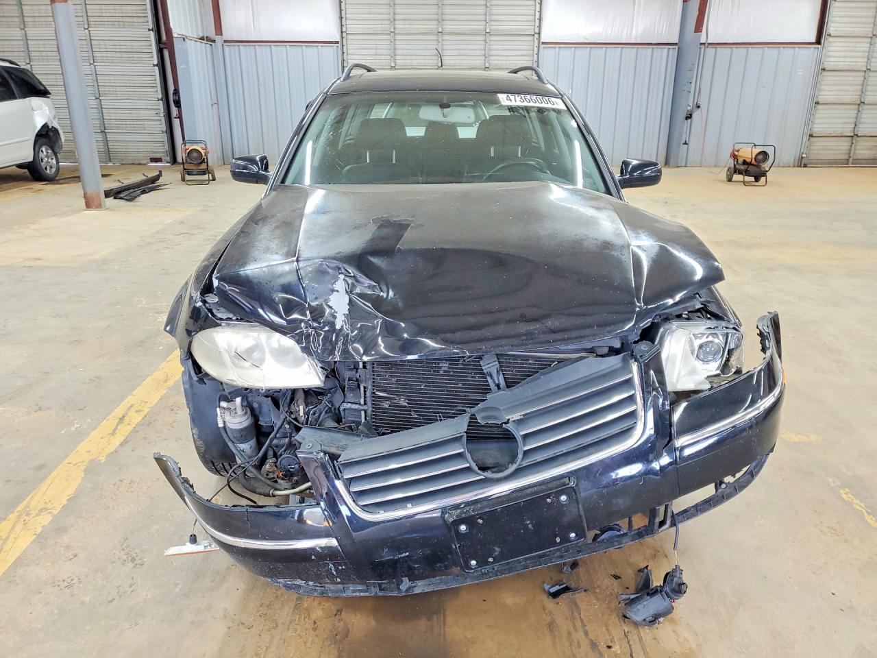 2004 VOLKSWAGEN PASSAT GLX 4MOTION photo 13