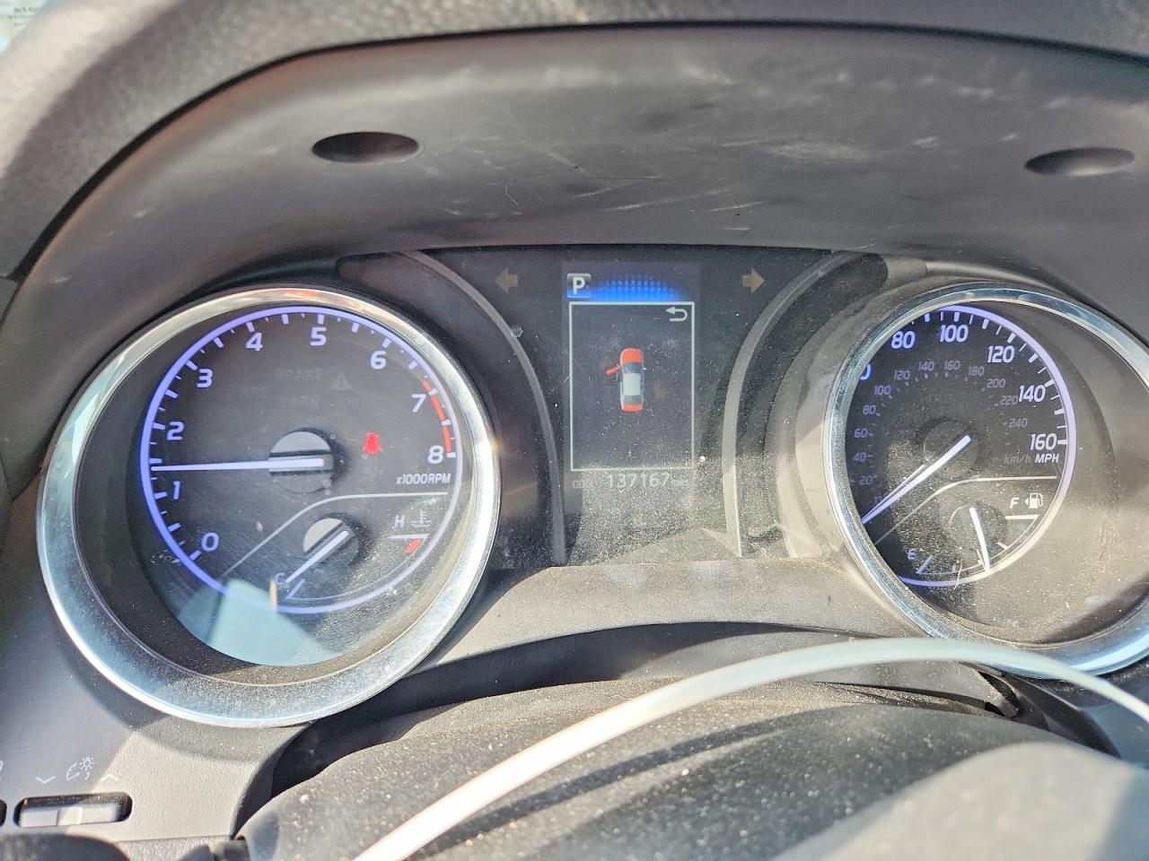2019 TOYOTA CAMRY photo 17