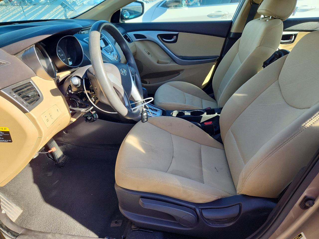 2012 HYUNDAI ELANTRA GLS photo 13