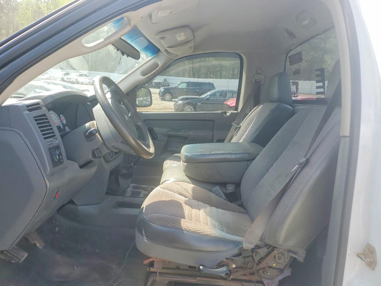 2007 DODGE RAM 1500 ST photo 13