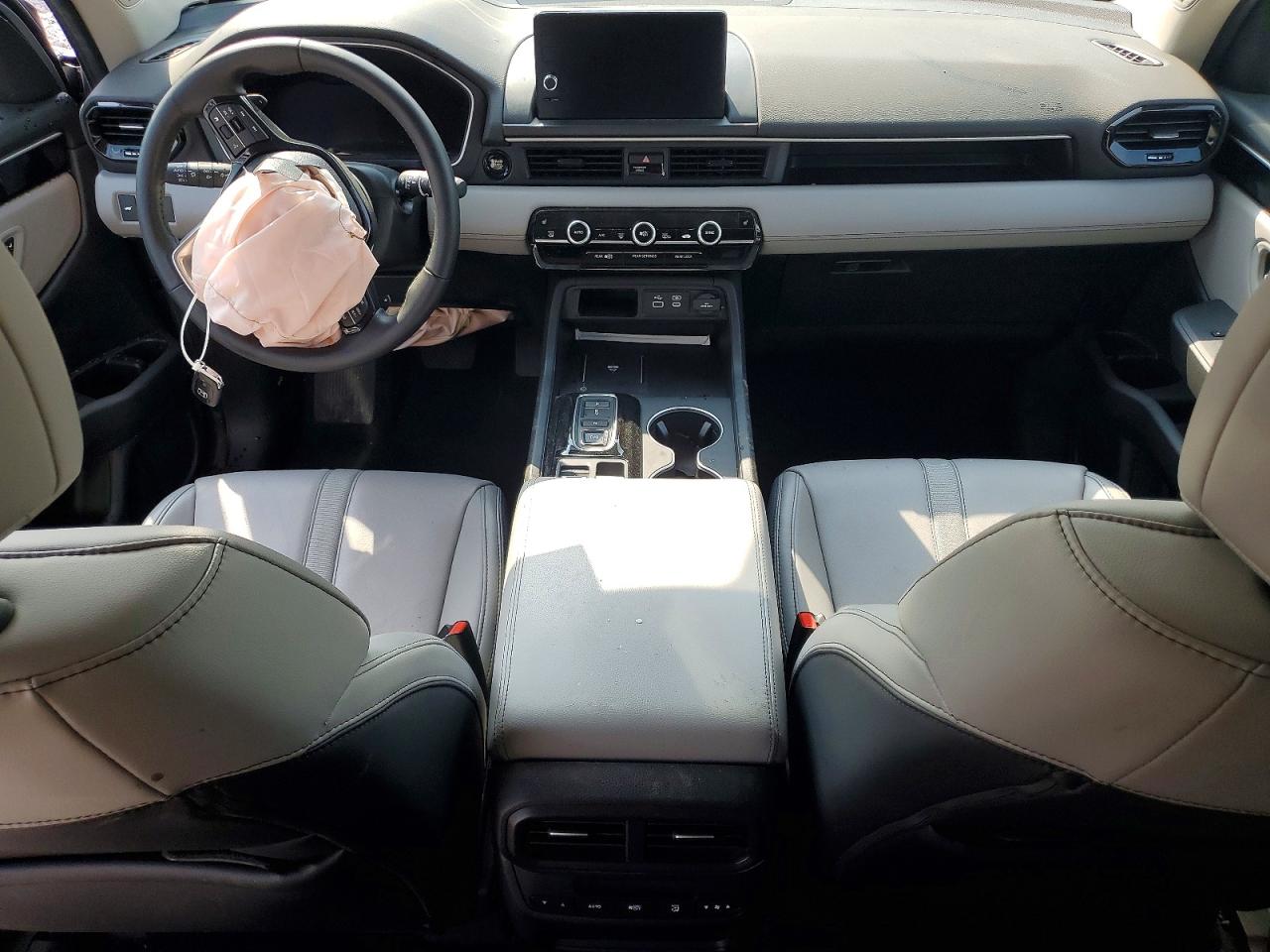 2025 HONDA PILOT TOURING photo 22