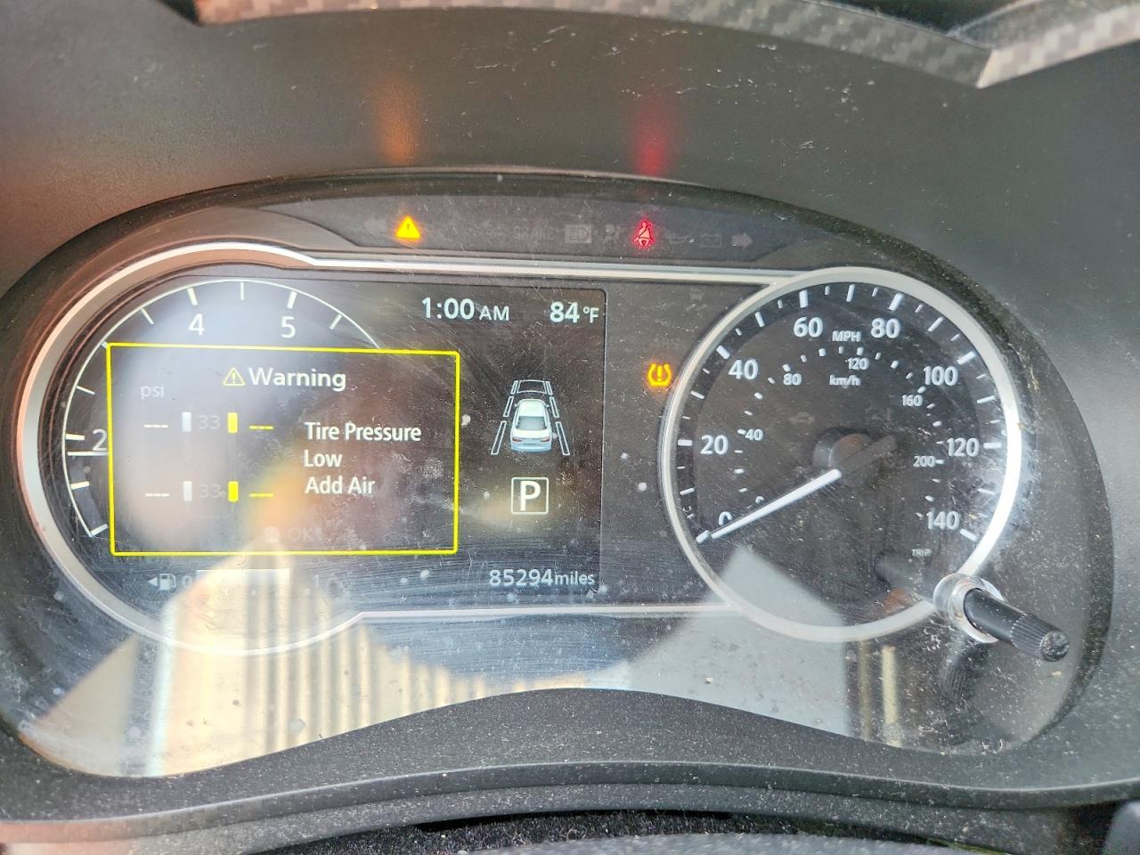 2020 NISSAN VERSA SR photo 17