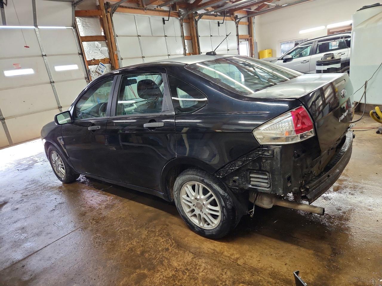 2008 FORD FOCUS SE photo 2