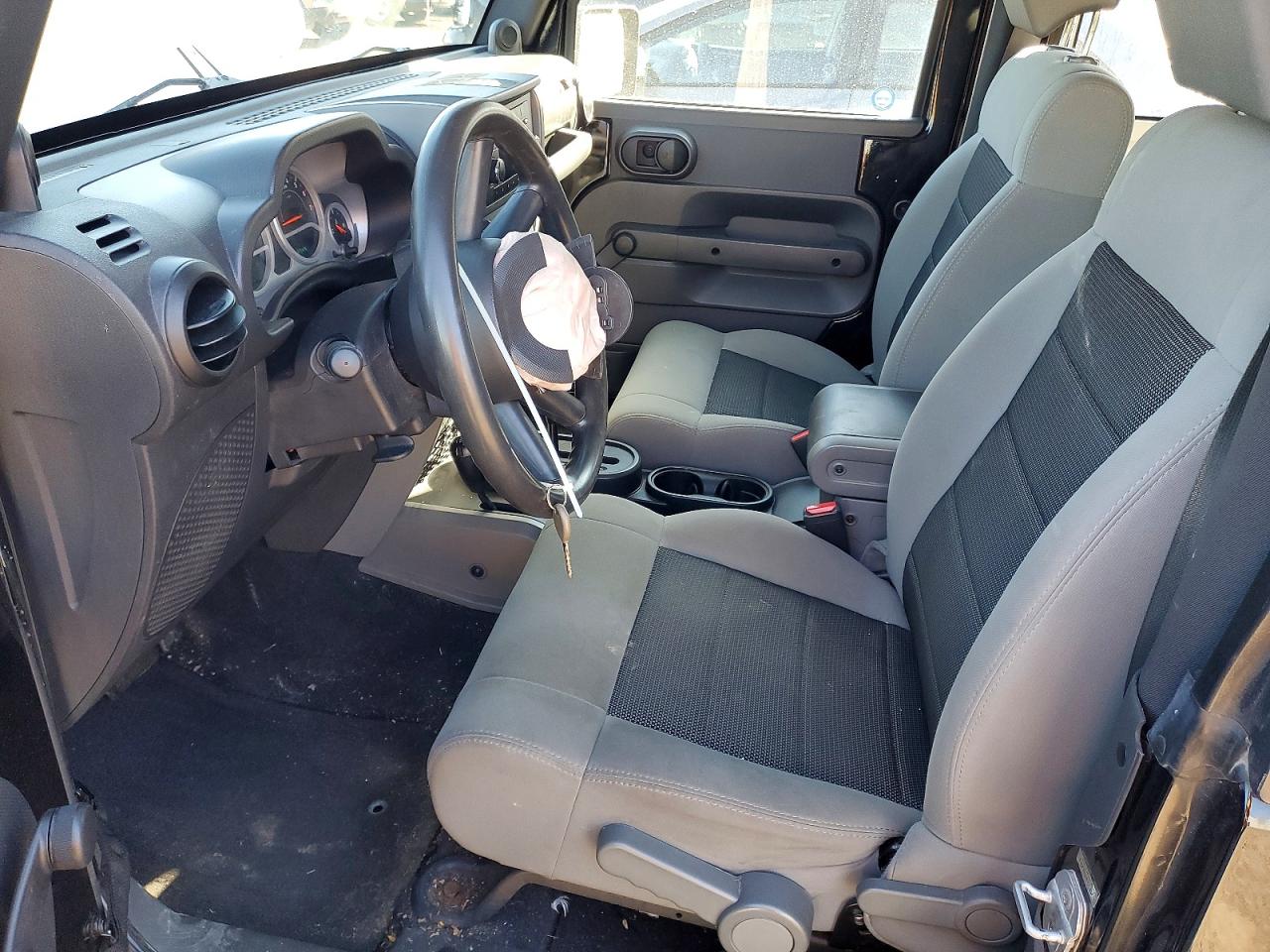 2010 JEEP WRANGLER SPORT photo 13
