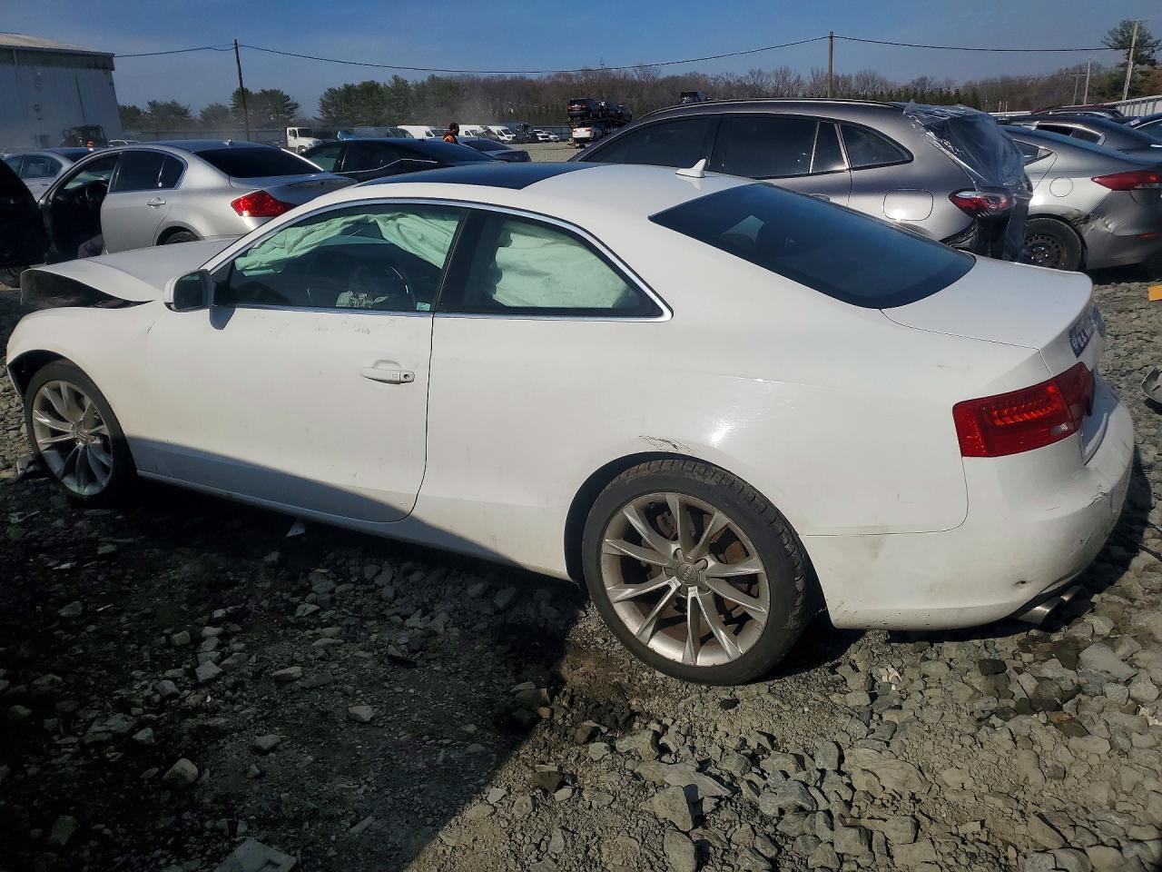 2014 AUDI A5 PREMIUM photo 2