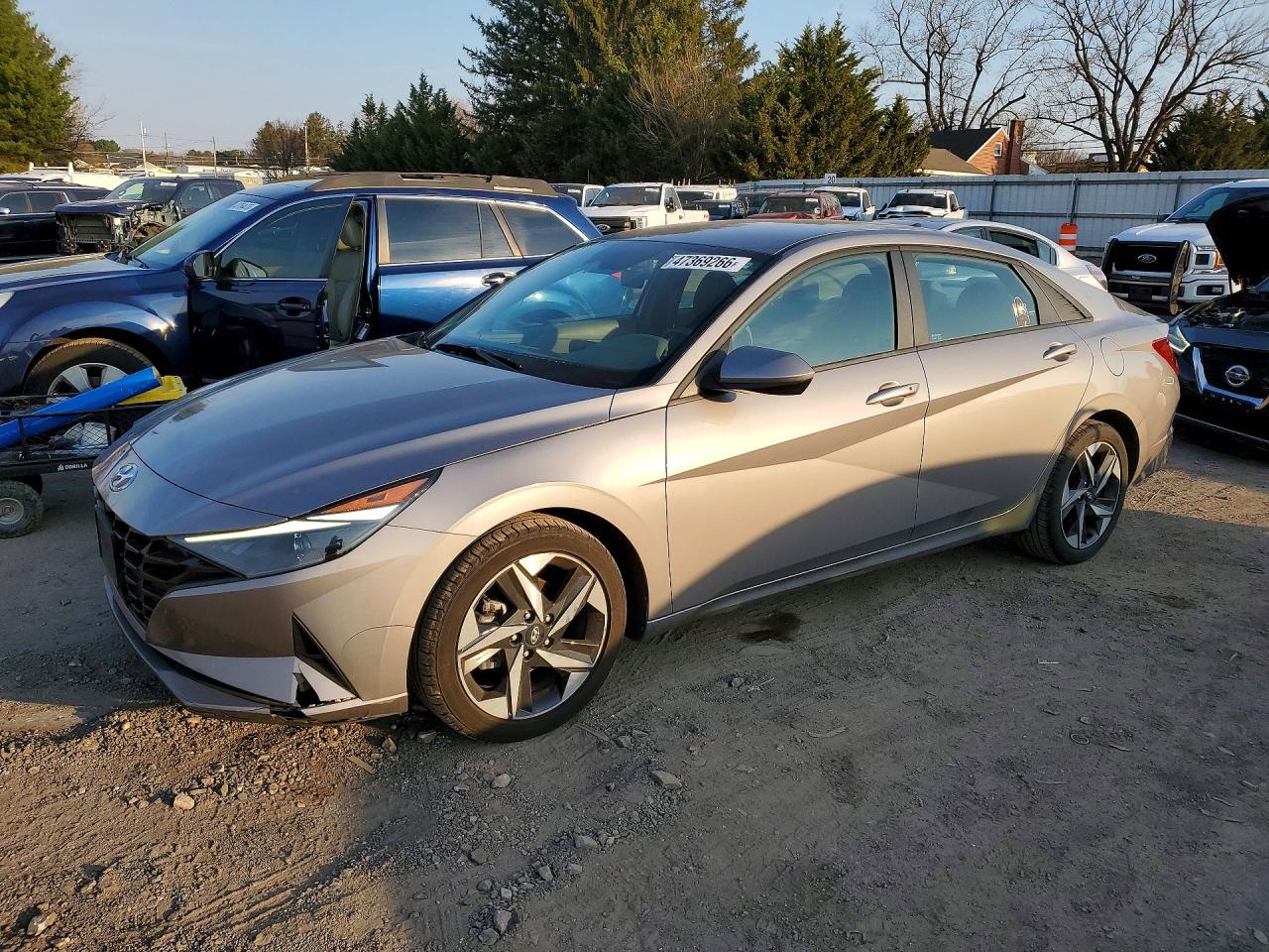 2023 HYUNDAI ELANTRA