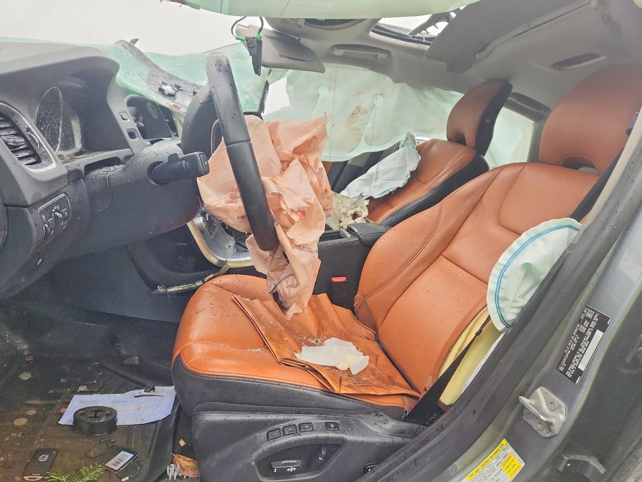 2018 VOLVO S60 INSCRIPTION photo 19