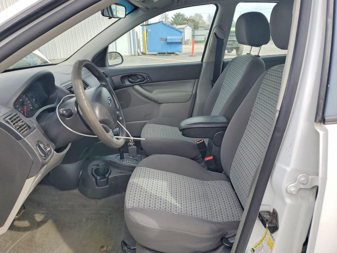 2007 FORD FOCUS ZX4 photo 7